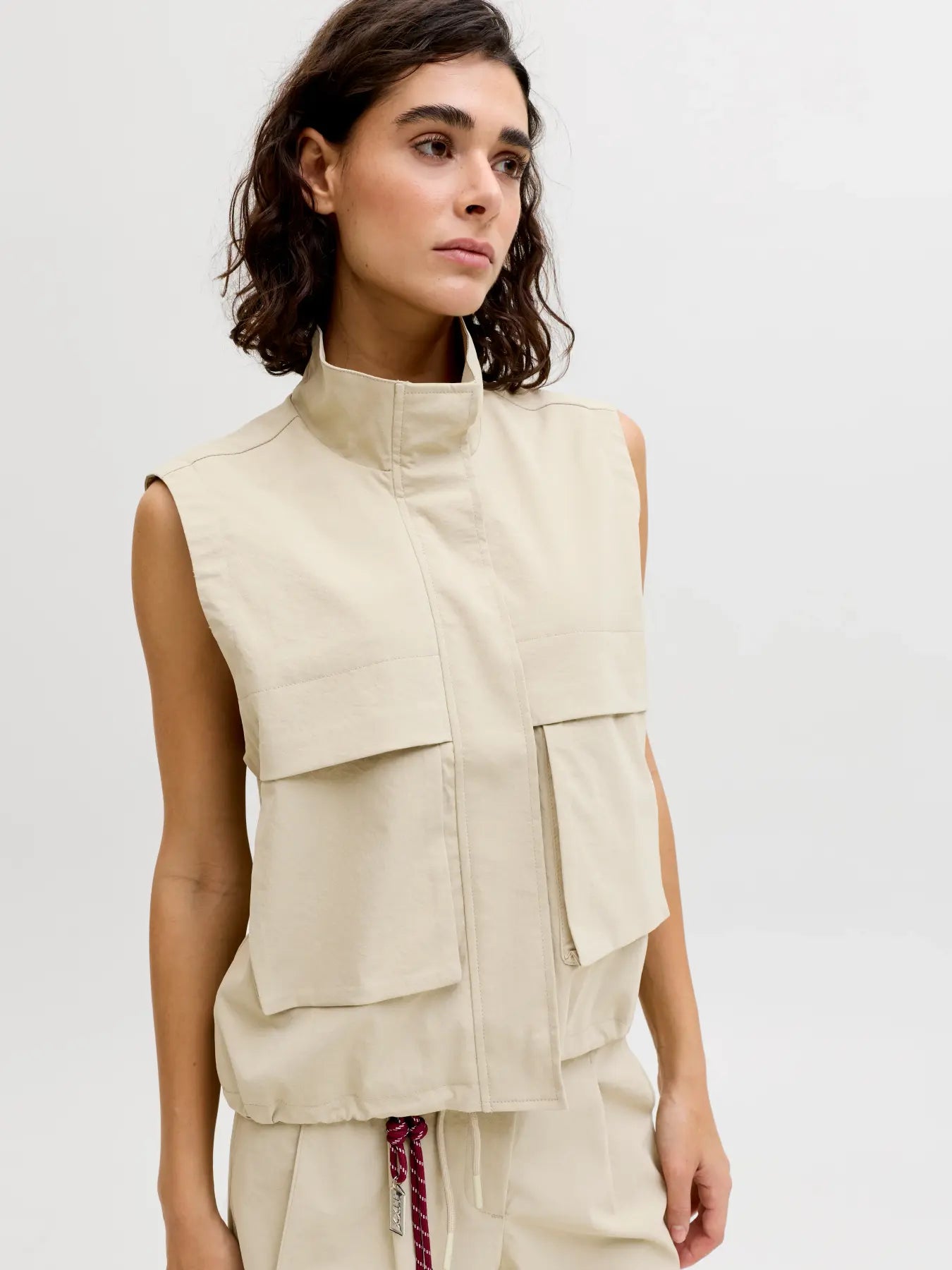 JXCAROL OLIVE VEST - SPRAY GREEN