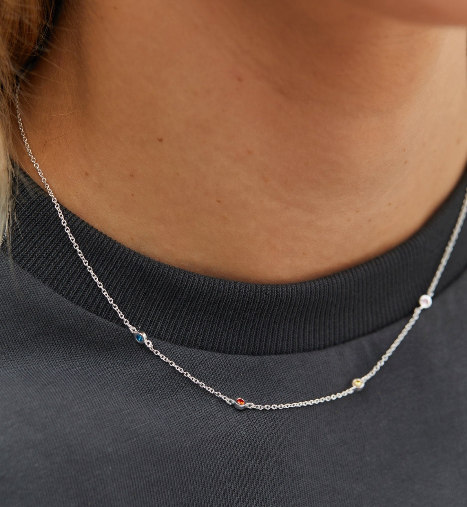 Confetti ketting - zilver