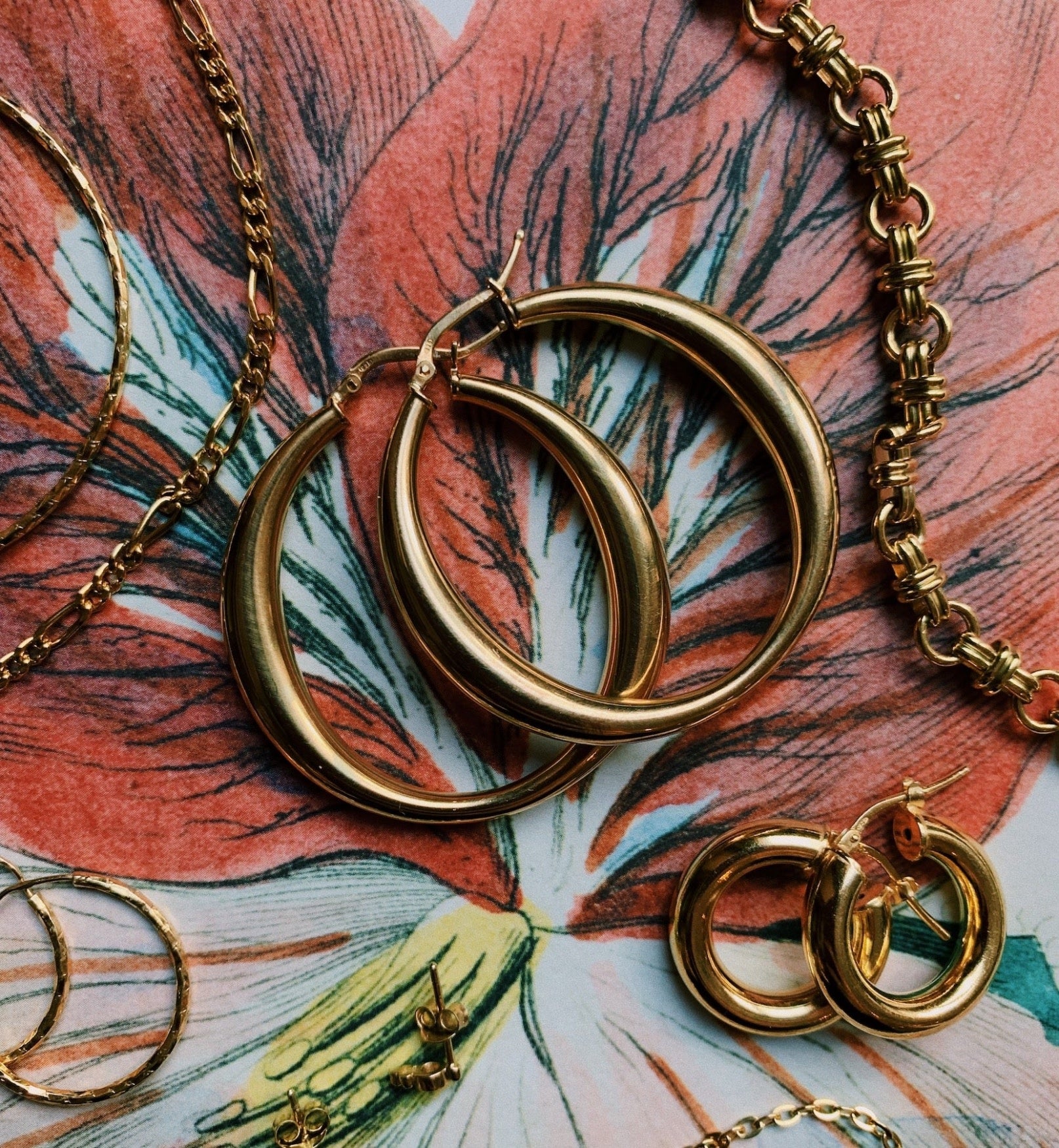 Sculpted Plain Hoop Earrings - Gold Plated