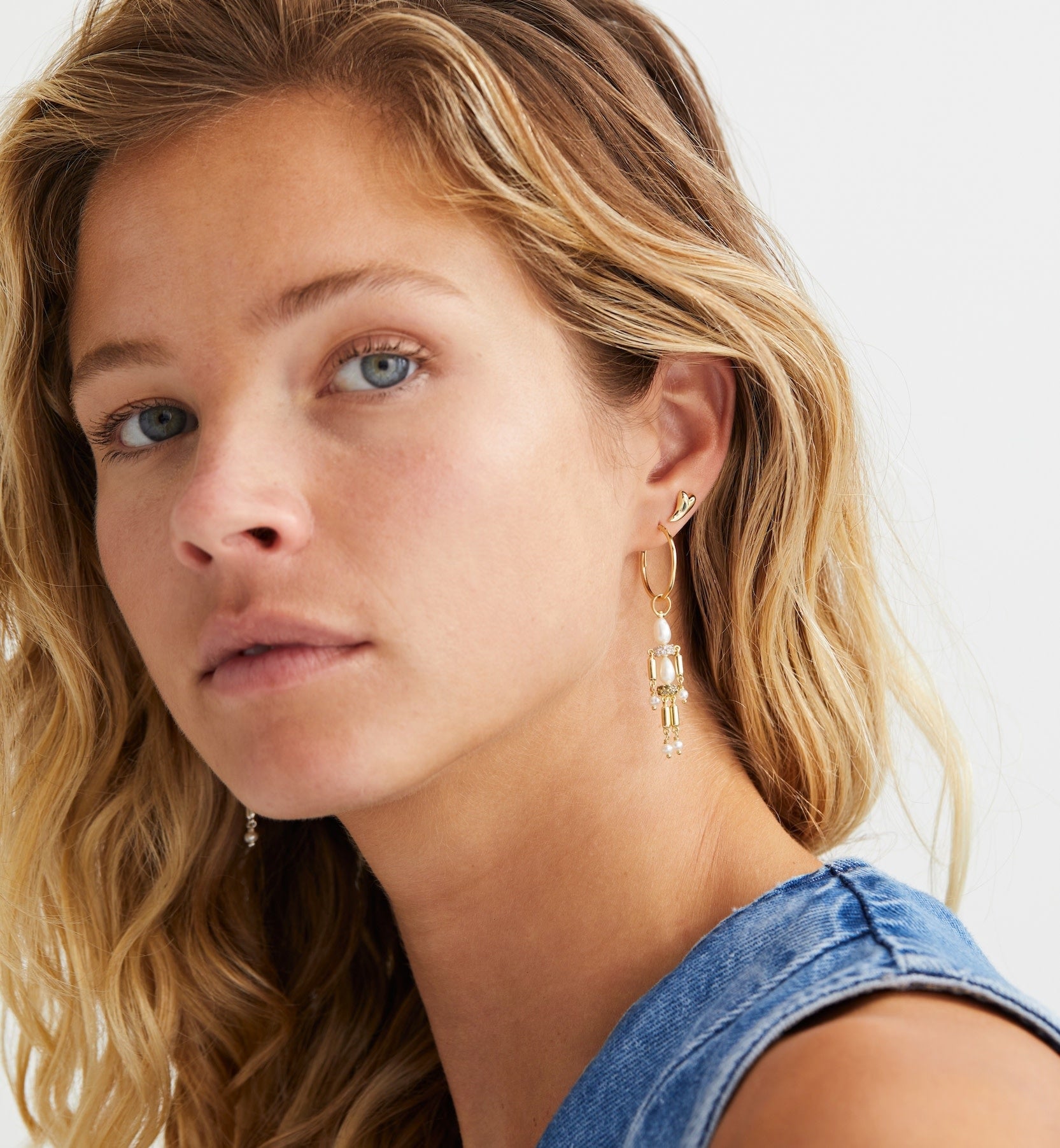 Single Groovy Heart Stud Earring - Gold Plated