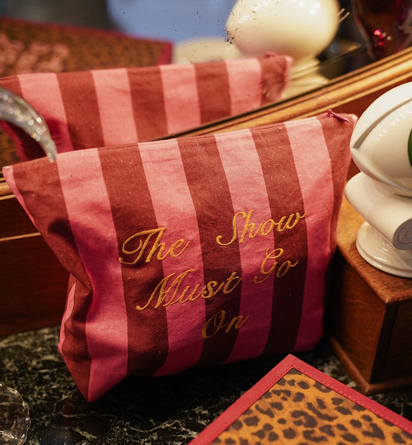 The show must go on make-up bag - Multicolour