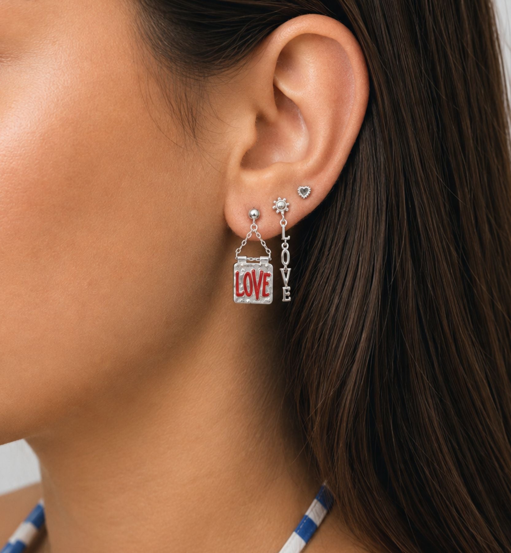 Single love note stud - Silver