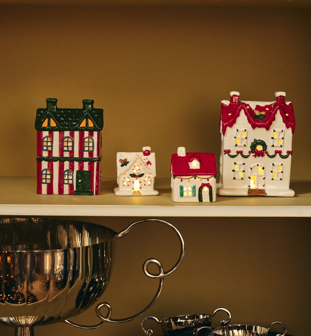 LED Santa’s glow cabin - Multicolour