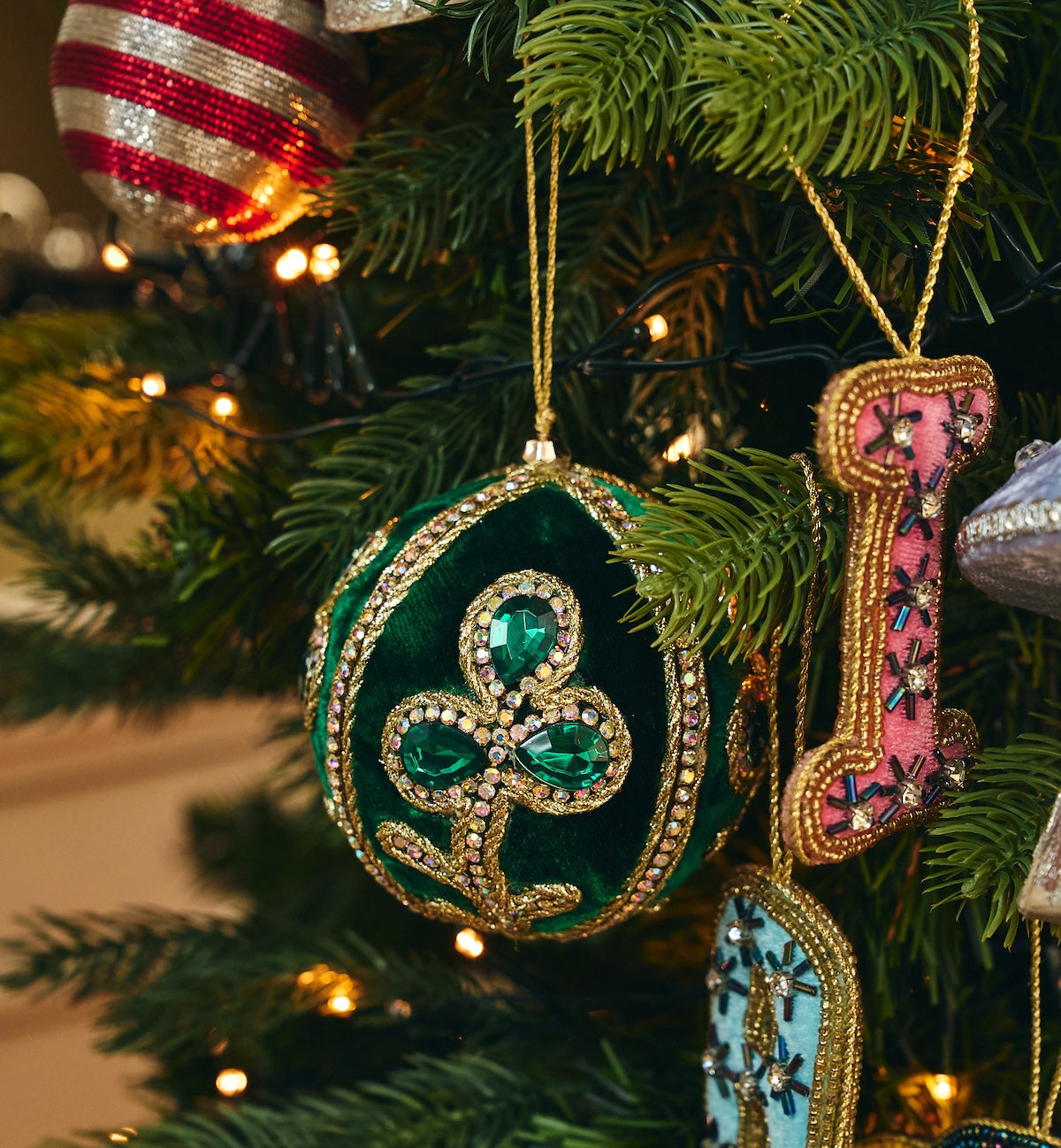 Pine holiday radiance ornament - Green
