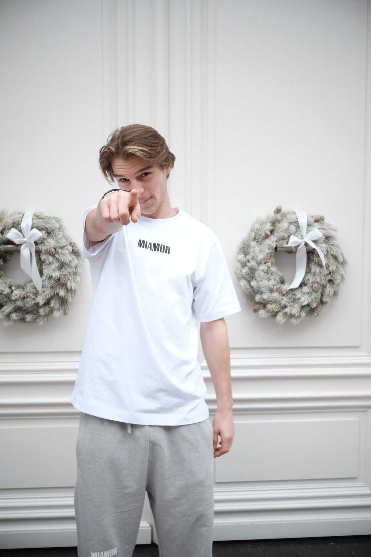 Miamor unisex T-shirt wit - zwart logo op de voorkant