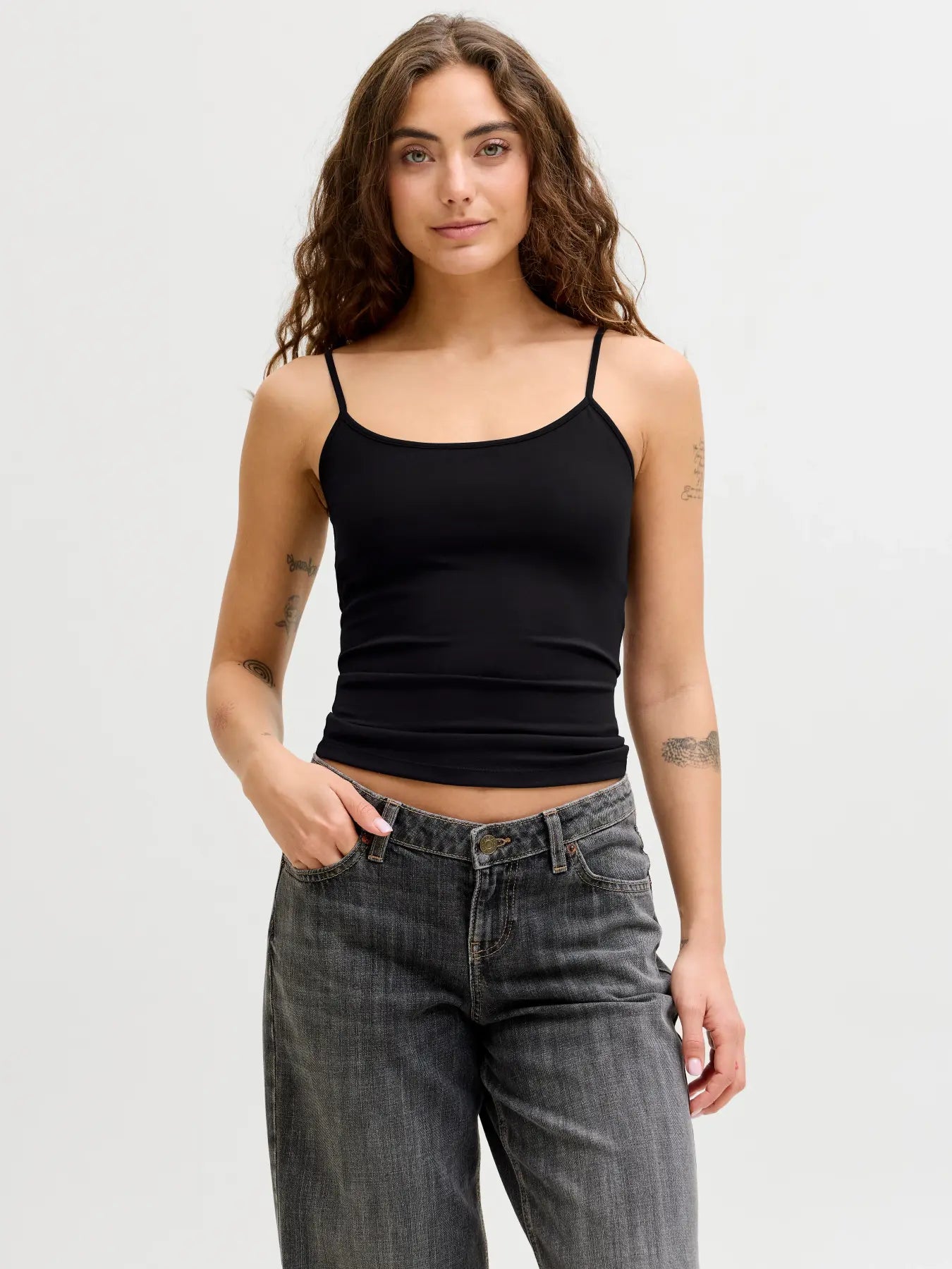 JXSANIA SINGLET TOP - BLACK