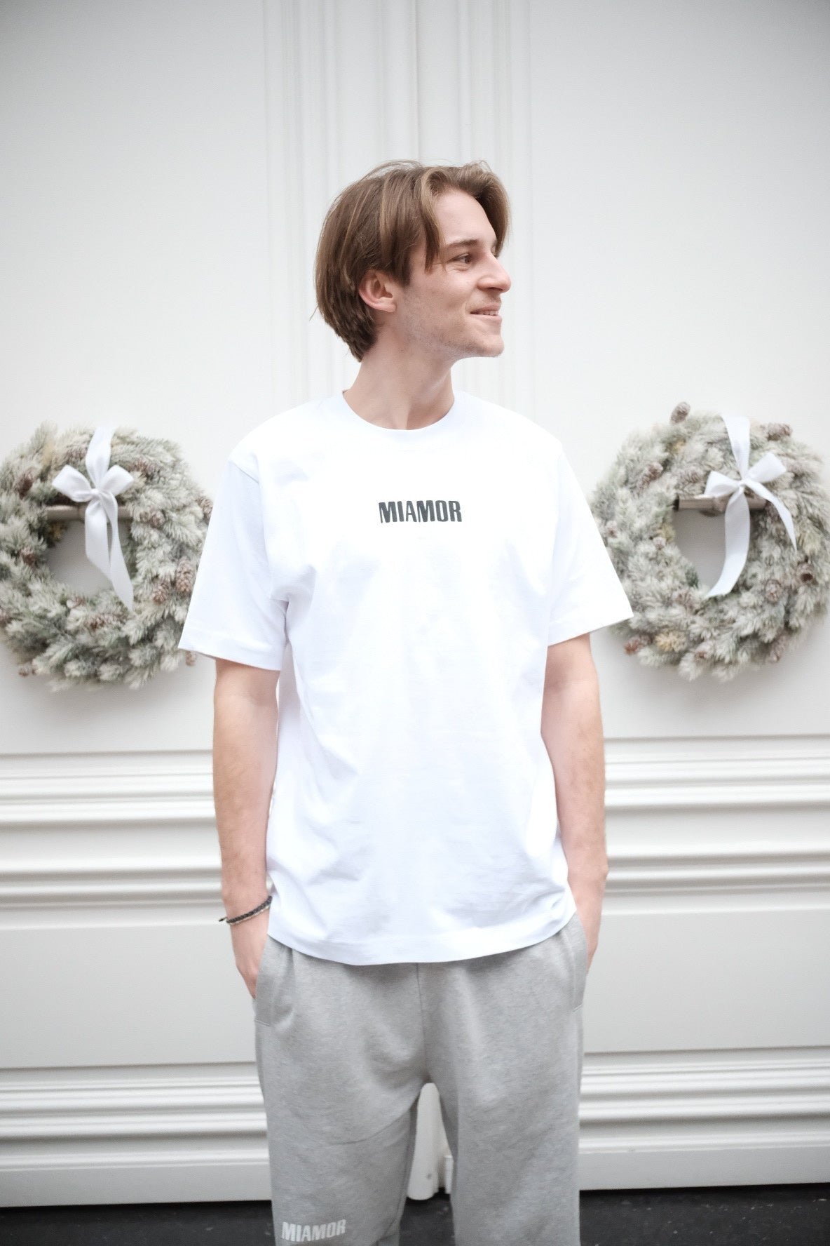Miamor unisex T-shirt wit - zwart logo op de voorkant