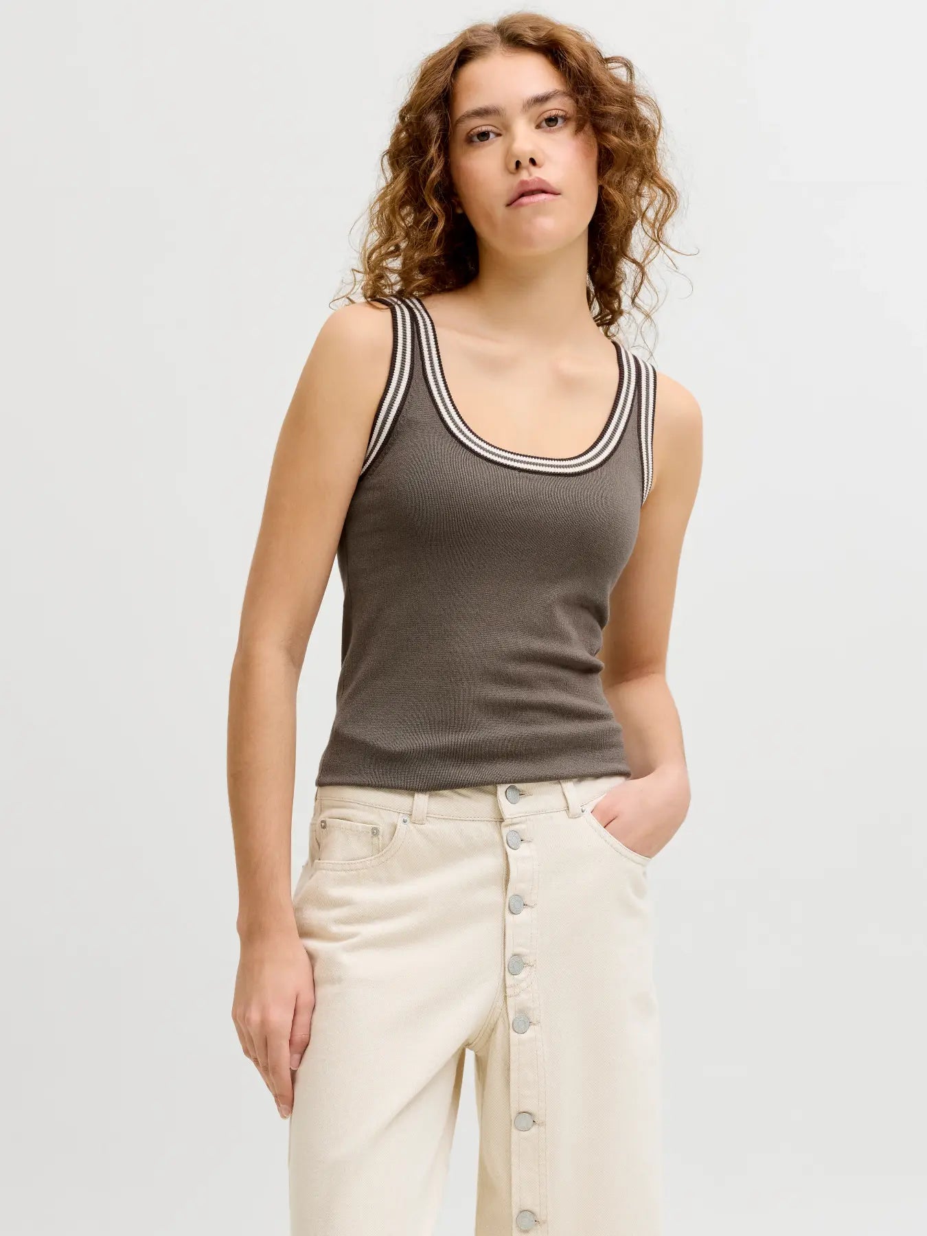 JXMINA COMFY TOP KNIT - BUNGEE CORD/ VANILLA ICE