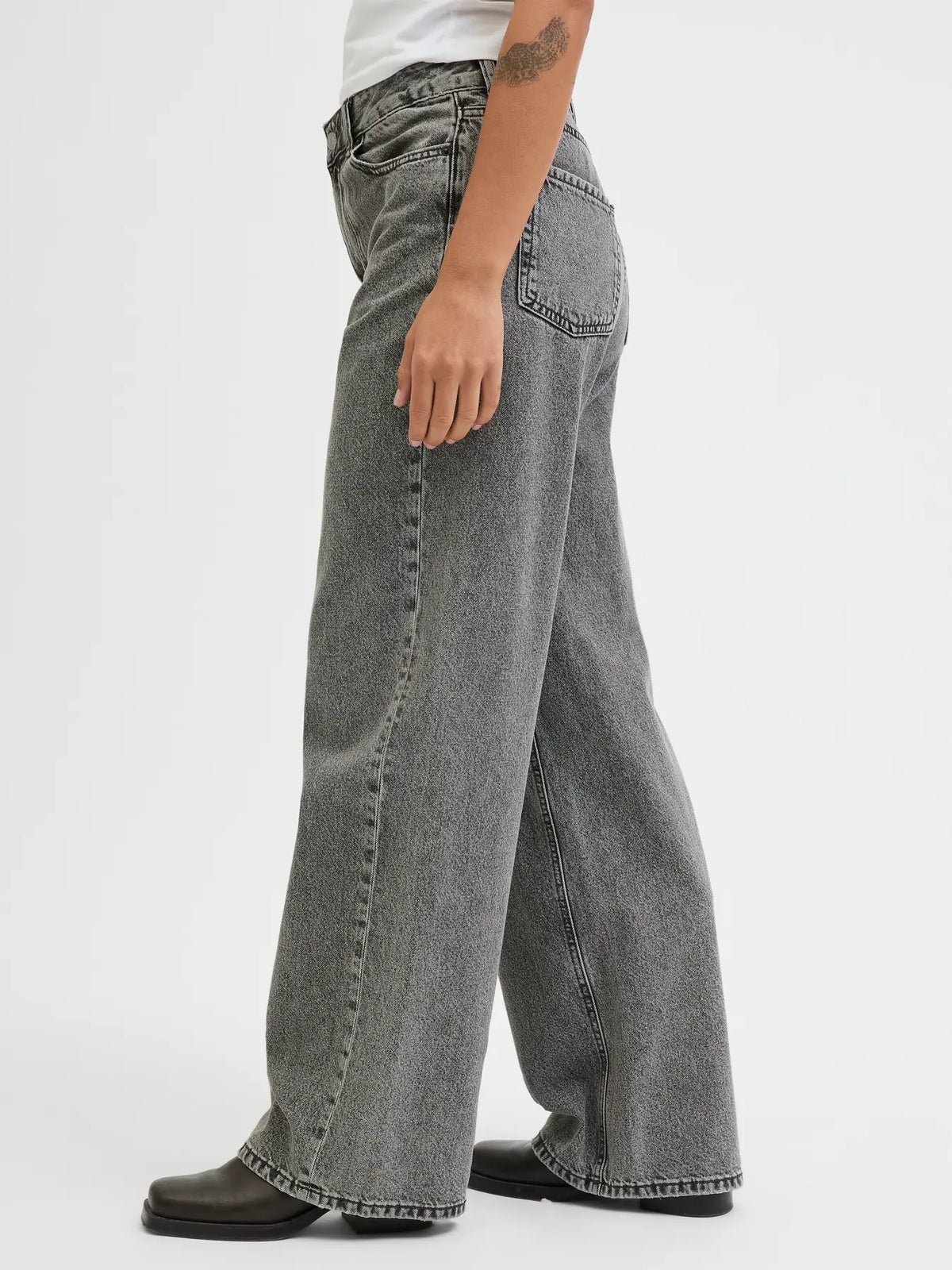 JXTOKYO GREY WIDE HW JEANS R6119