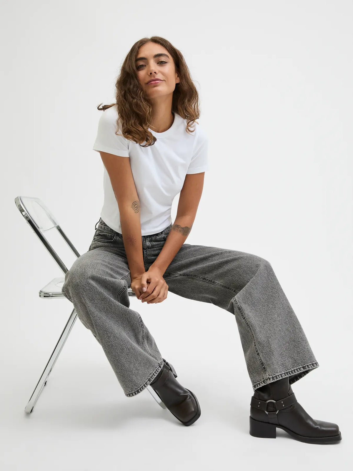 JXTOKYO GREY WIDE HW JEANS R6119