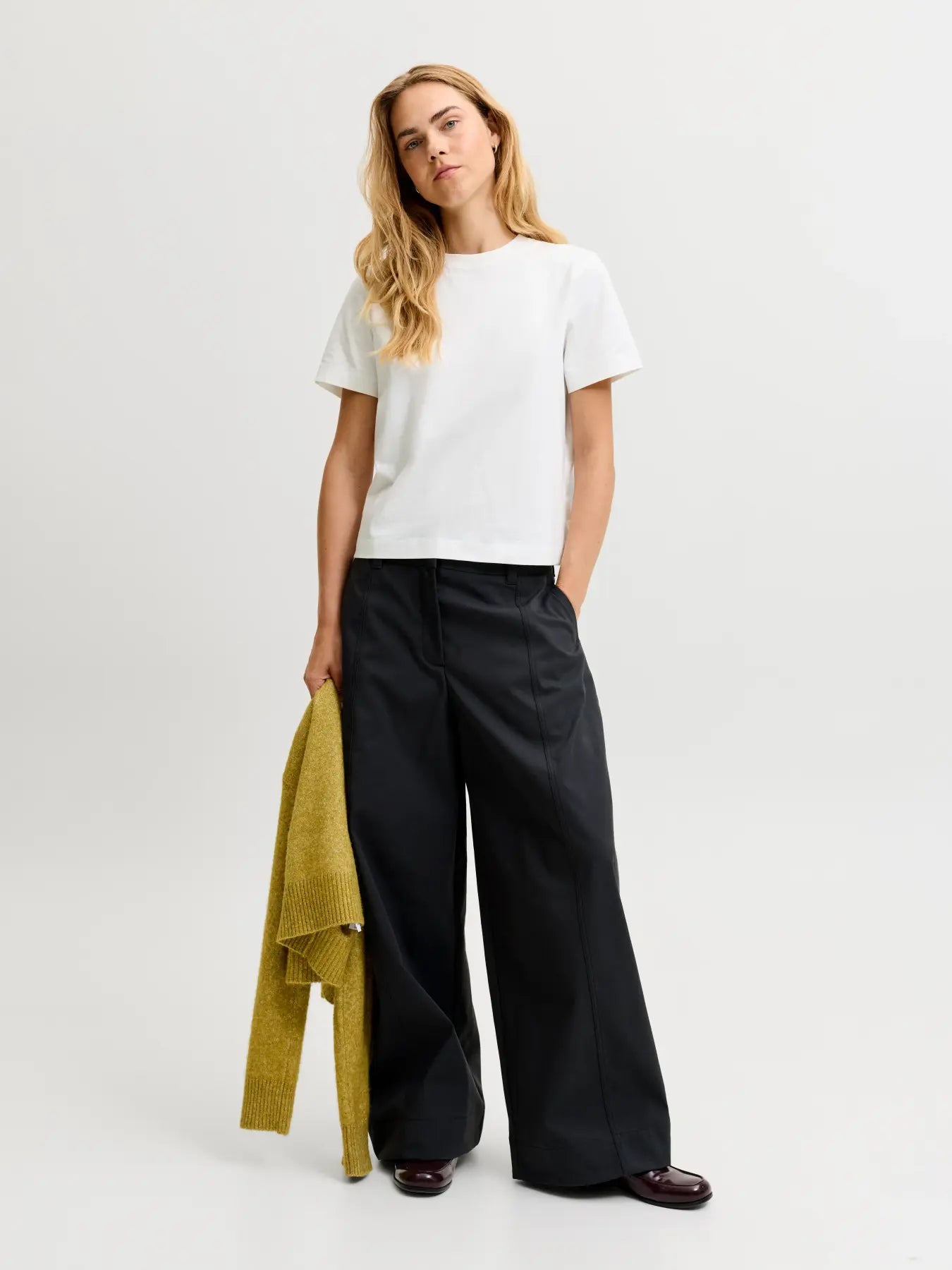 JXSOPHIA BOXY SS TEE - WHITE