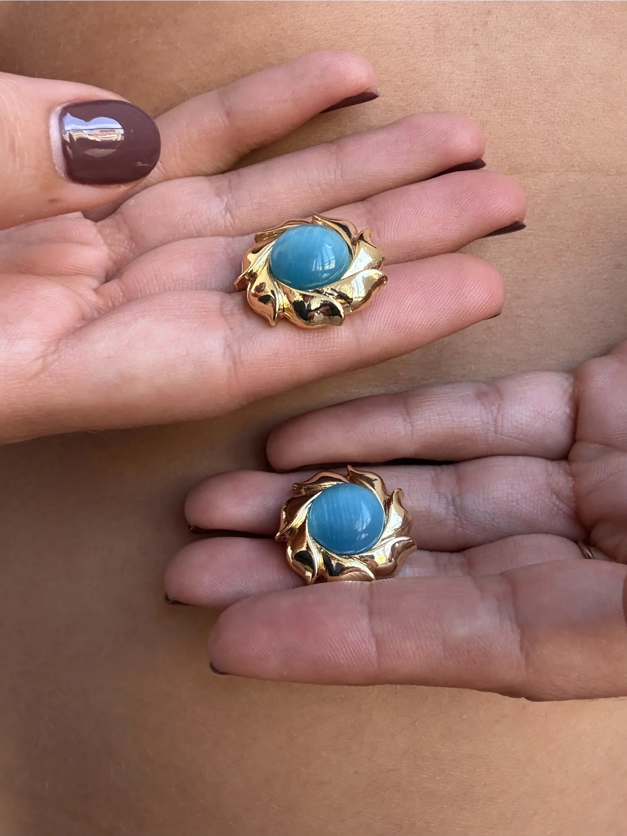 Blue dot earrings - Blue