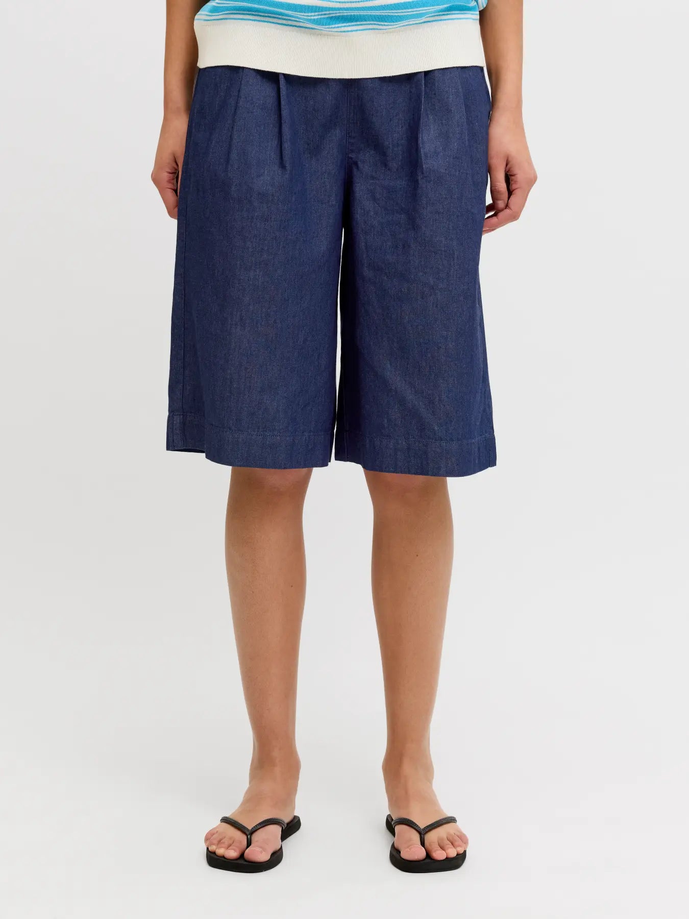 JXDEBBY CHAMBREY SHORTS - DARK BLUE DENIM