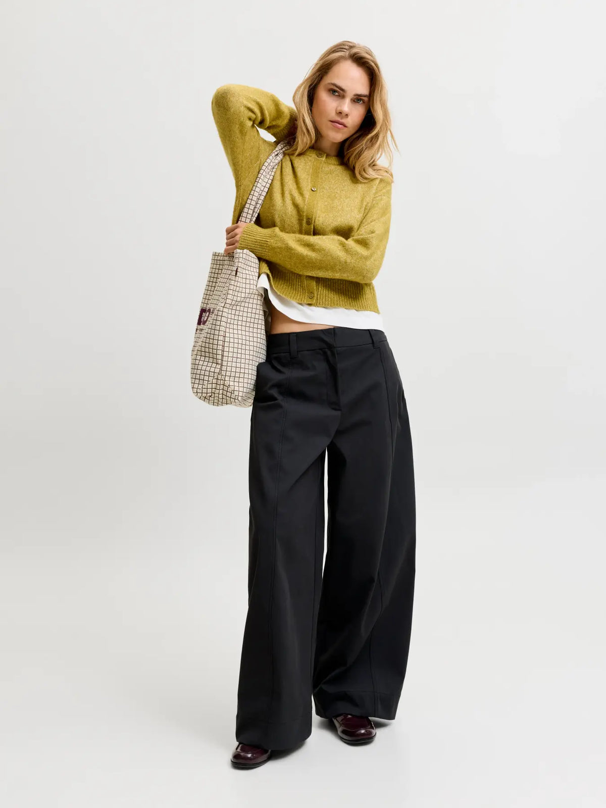 JXRUBY SUMA BAGGY BARREL - BLACK