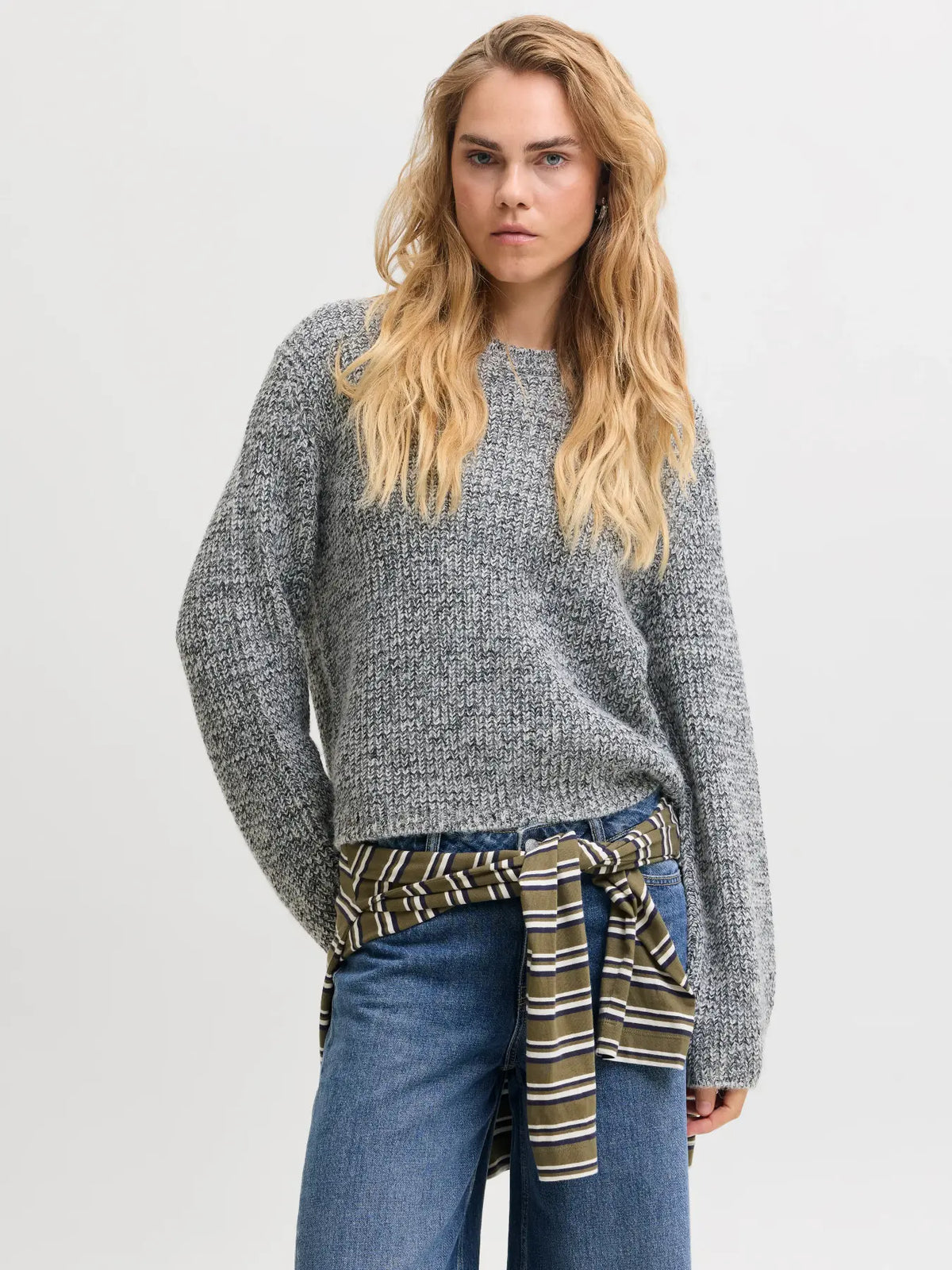 JXGLORIA GLOBAL CREW NECK KNIT - GREY