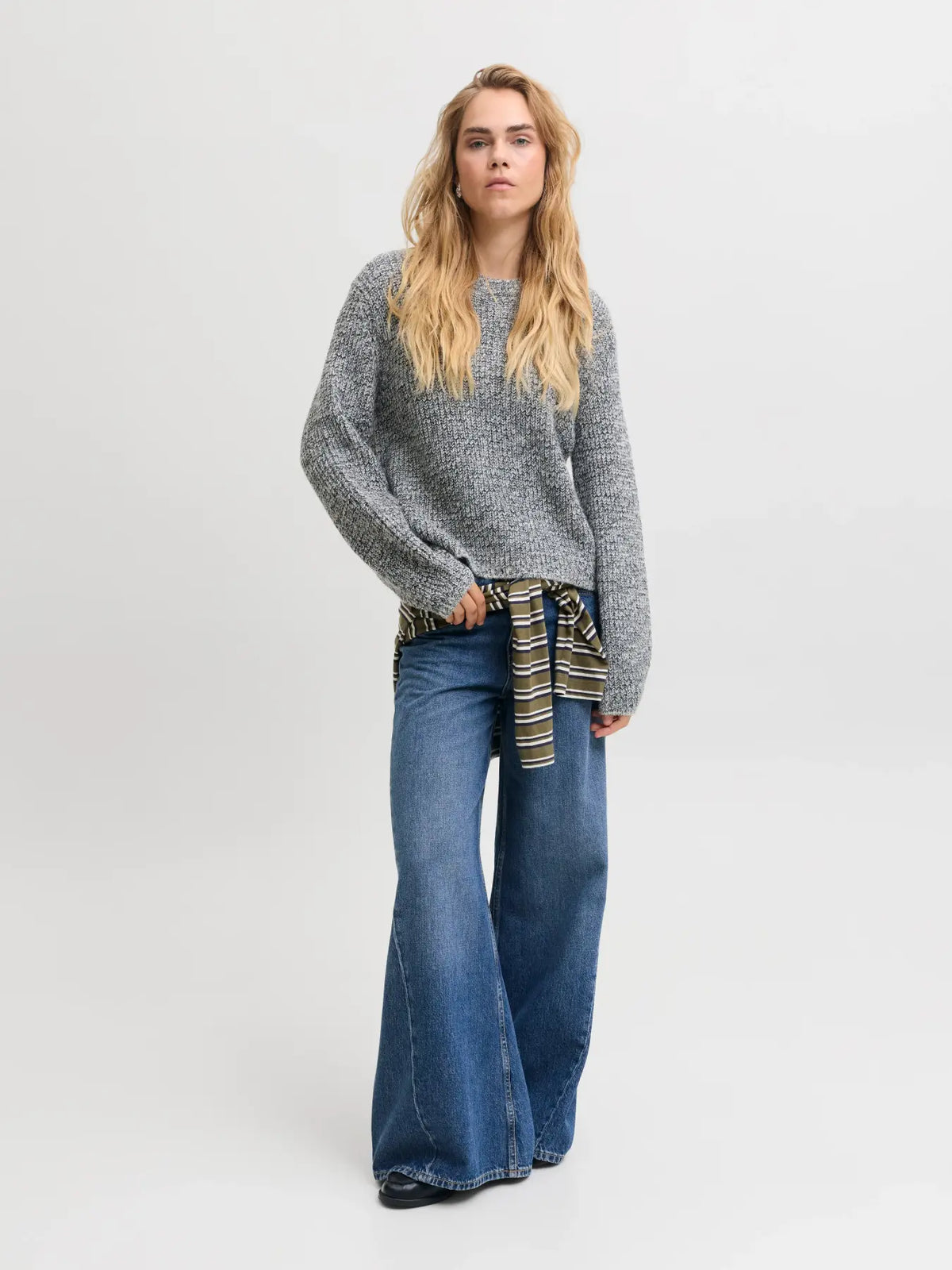 JXGLORIA GLOBAL CREW NECK KNIT - GREY