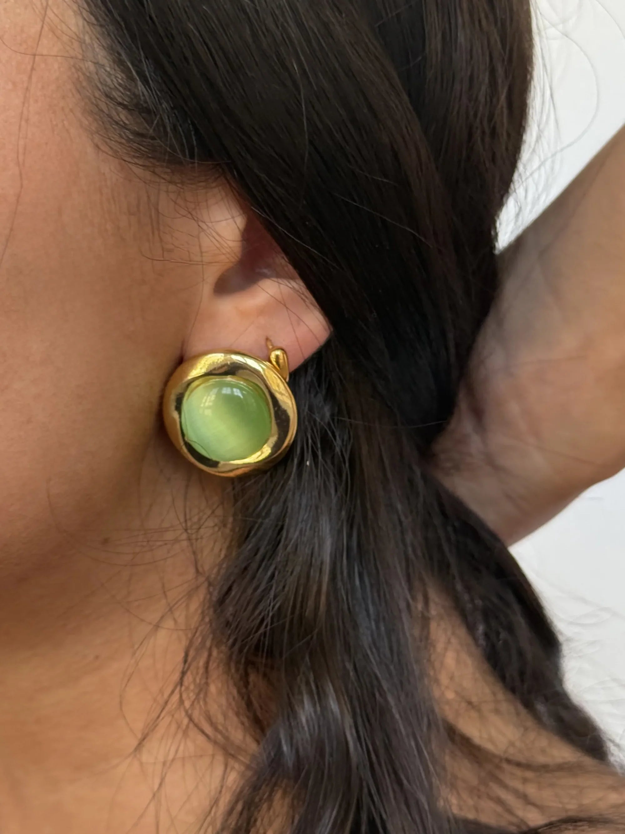 Green dot earrings - Green