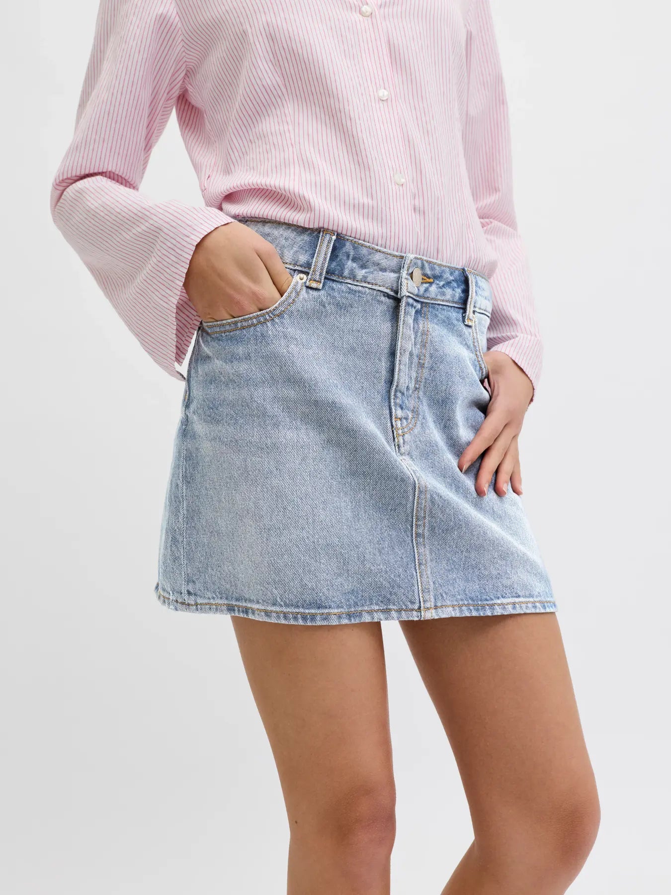 JXLAURA MW SKIRT - LIGHT BLUE DENIM