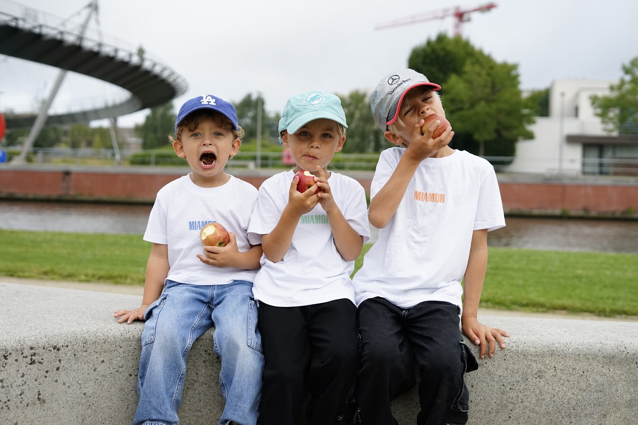 T-shirt blanc Mini Miamor - pêche