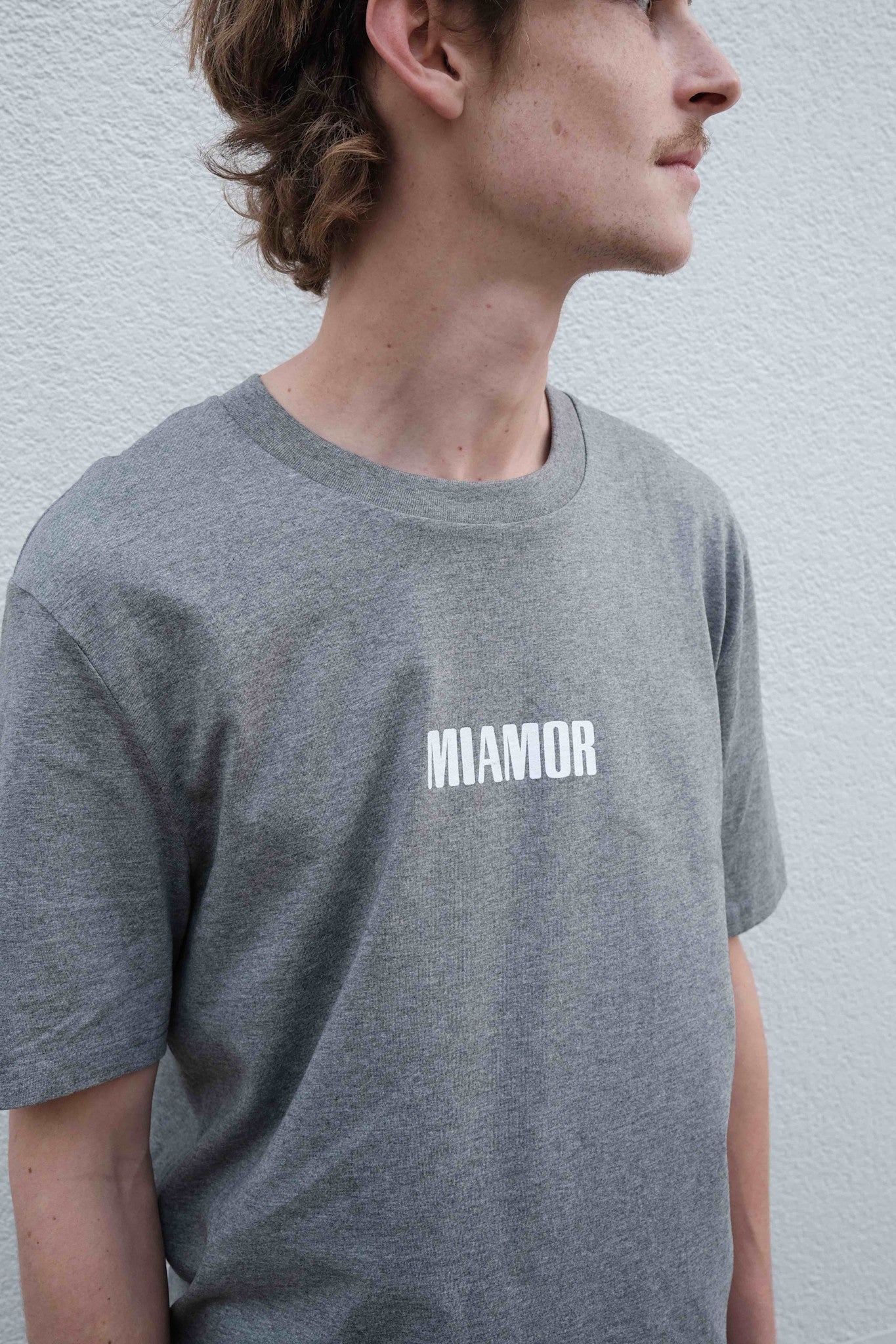 Miamor unisex T-shirt middengrijs gemêleerd met wit logo