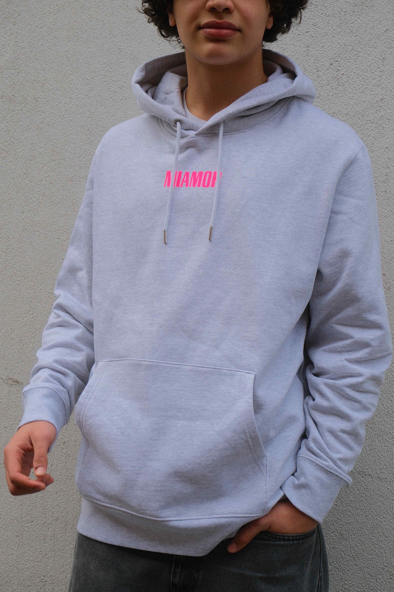Miamor Supreme unisex hoodie - cool gemêleerd grijs - neonroze logo