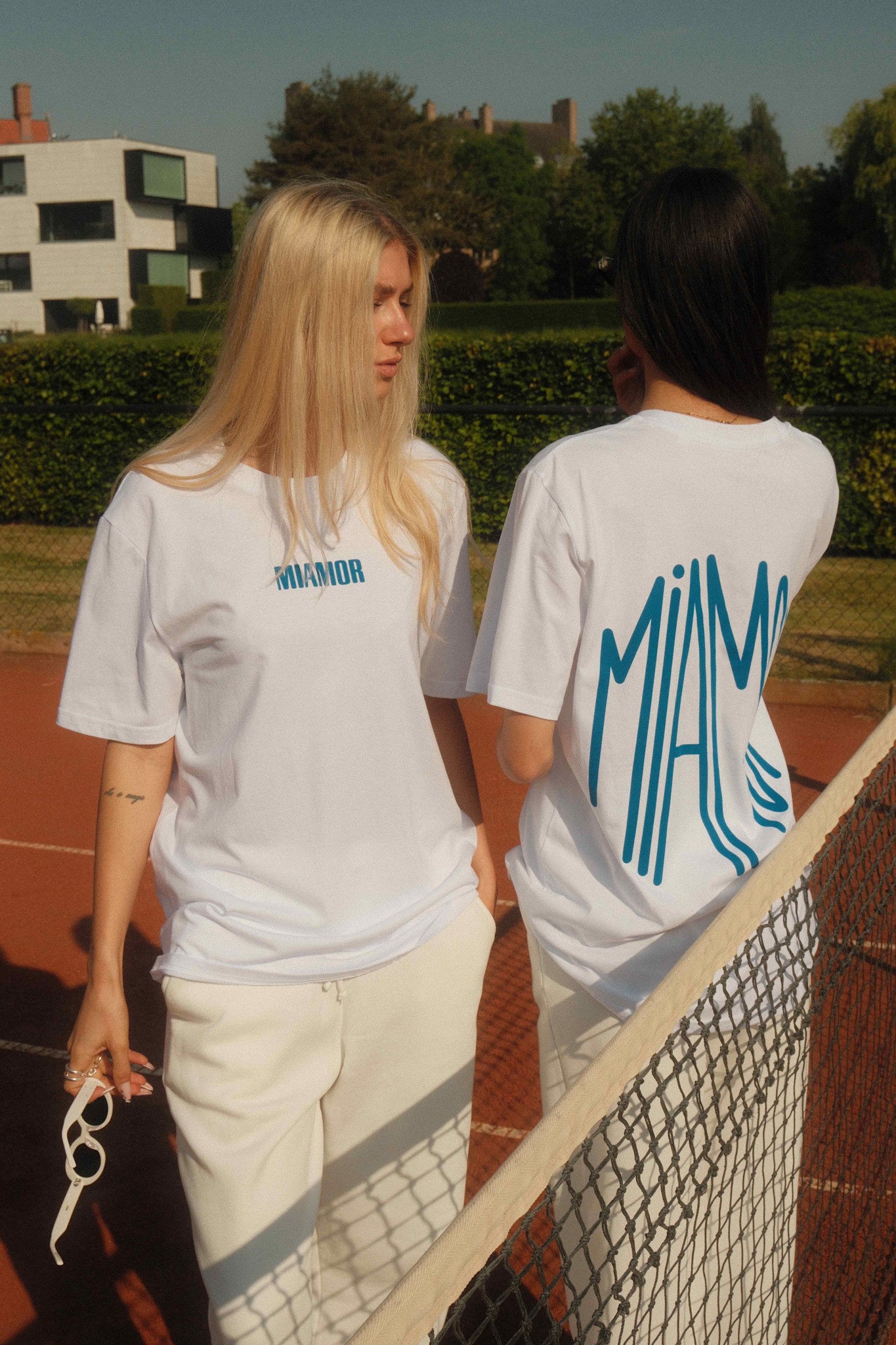Miamor unisex T-shirt wit - koningsblauw