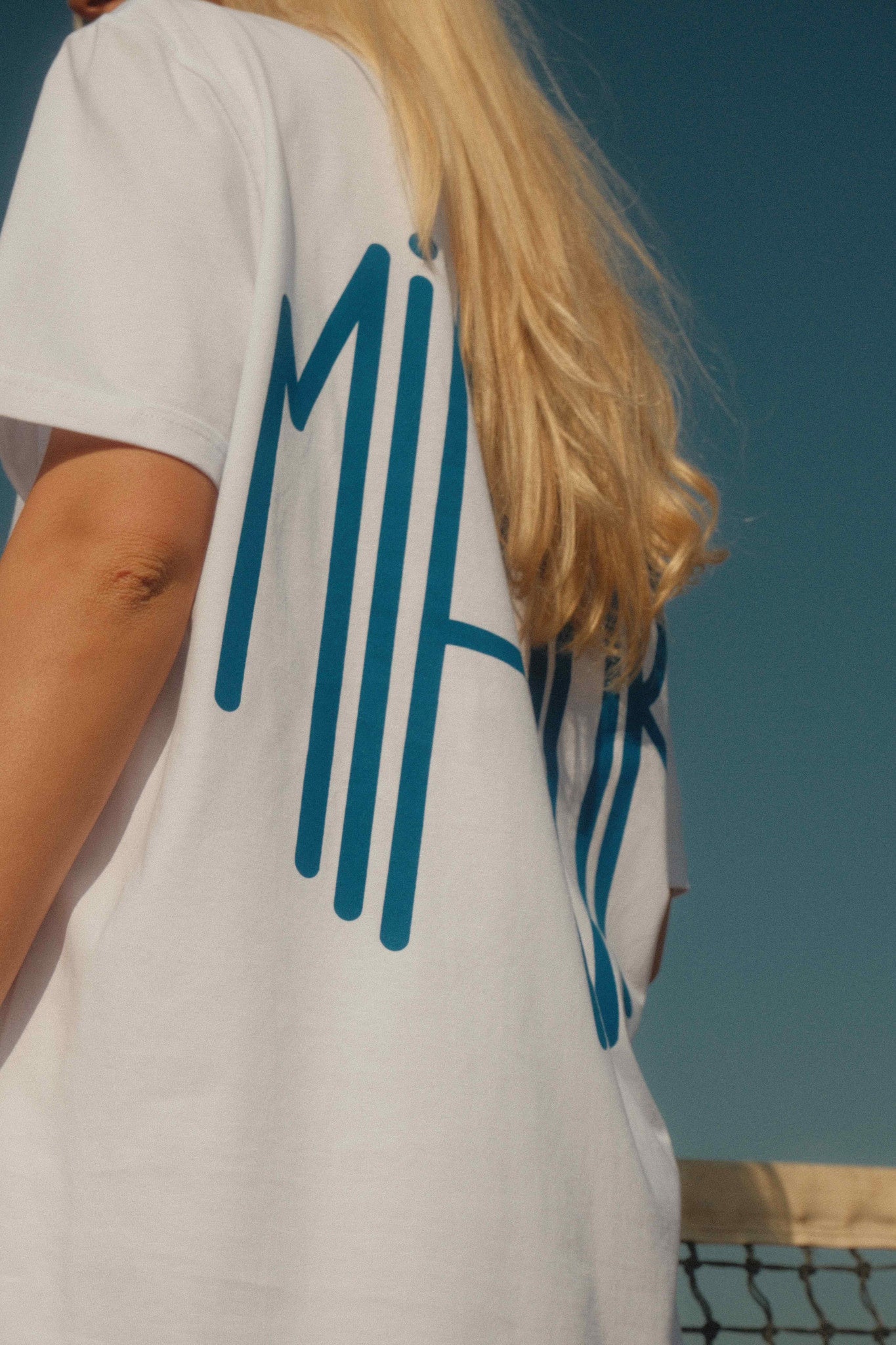 Miamor unisex T-shirt wit - koningsblauw