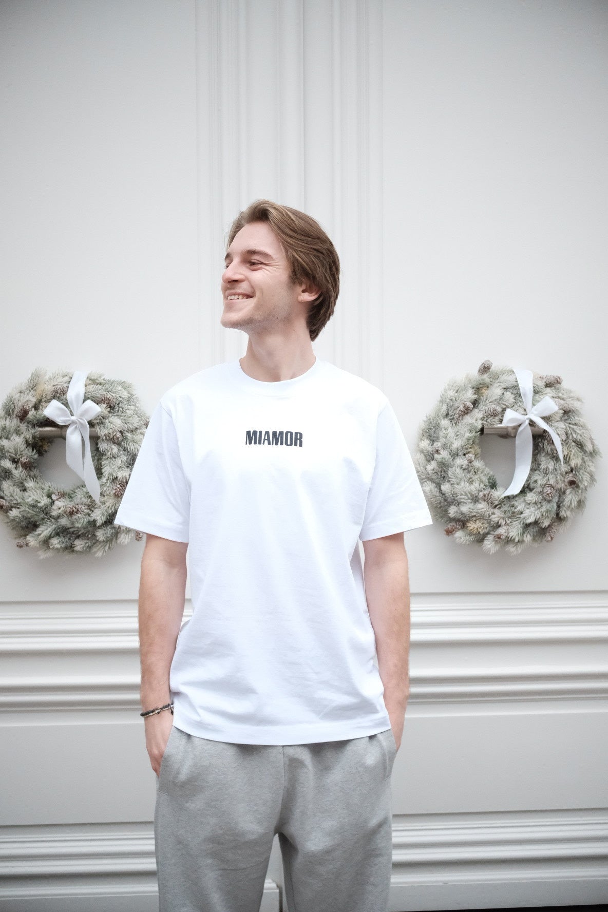 Miamor unisex T-shirt wit - zwart logo op de voorkant