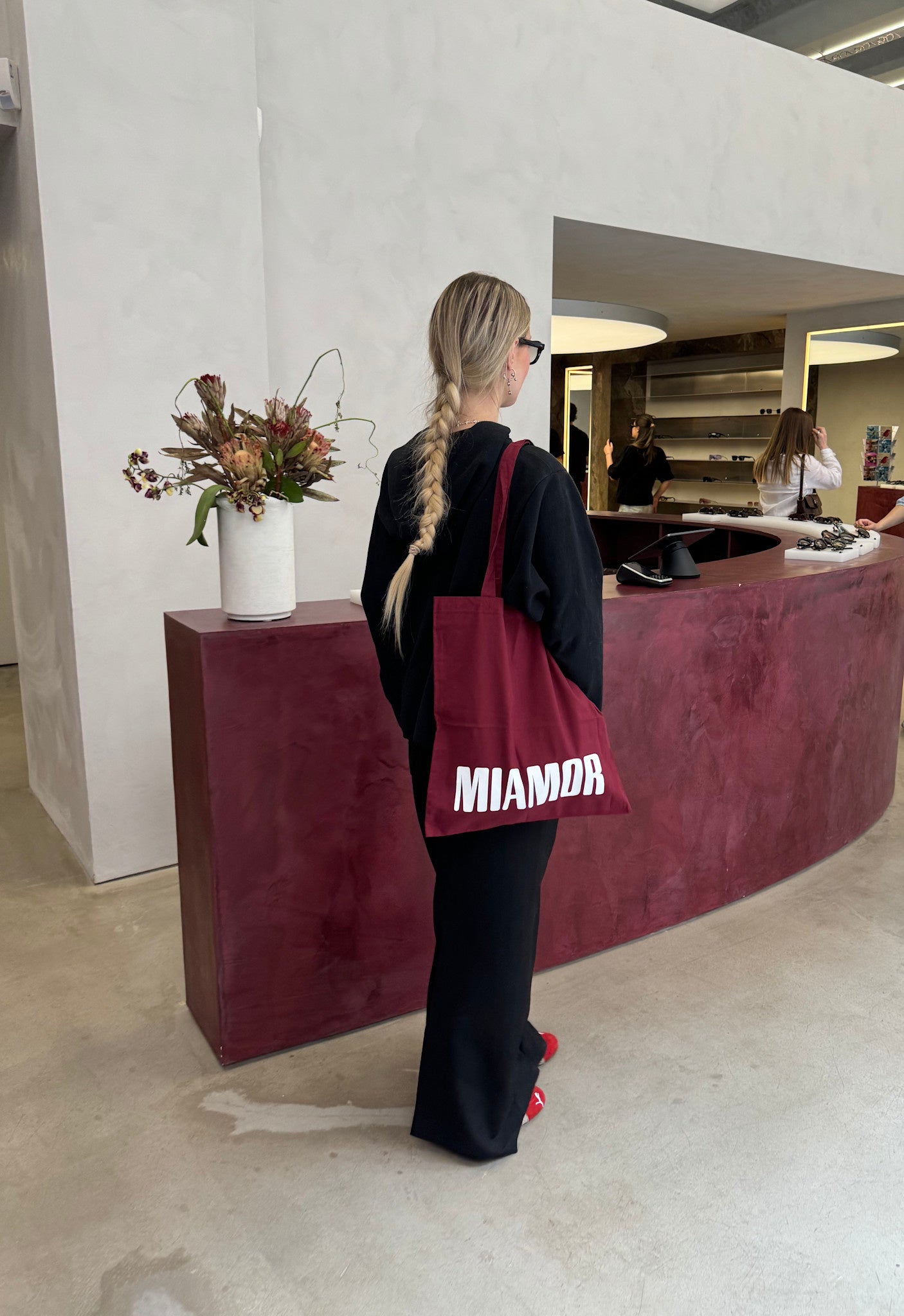 Miamor draagtas bordeauxrood