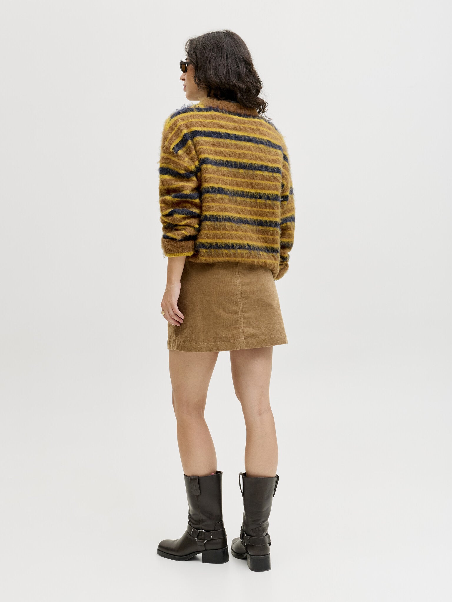 JXCALISTA T-SHIRT MET RONDE HALS - RUBBER/GOUDEN VLOKKEN