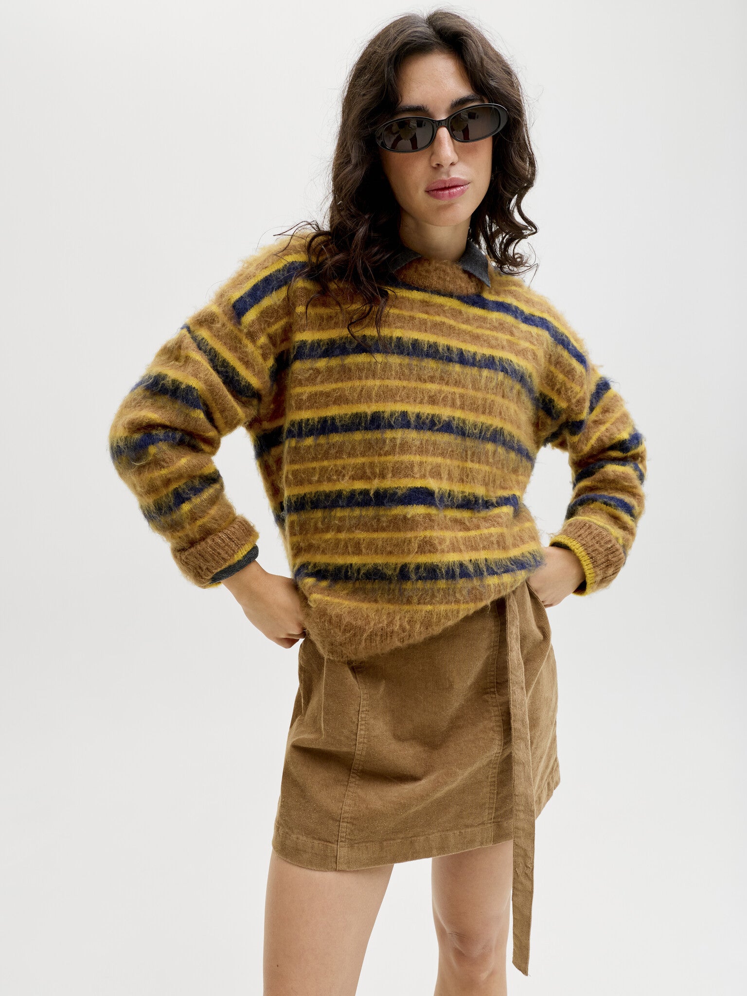 JXCALISTA T-SHIRT MET RONDE HALS - RUBBER/GOUDEN VLOKKEN