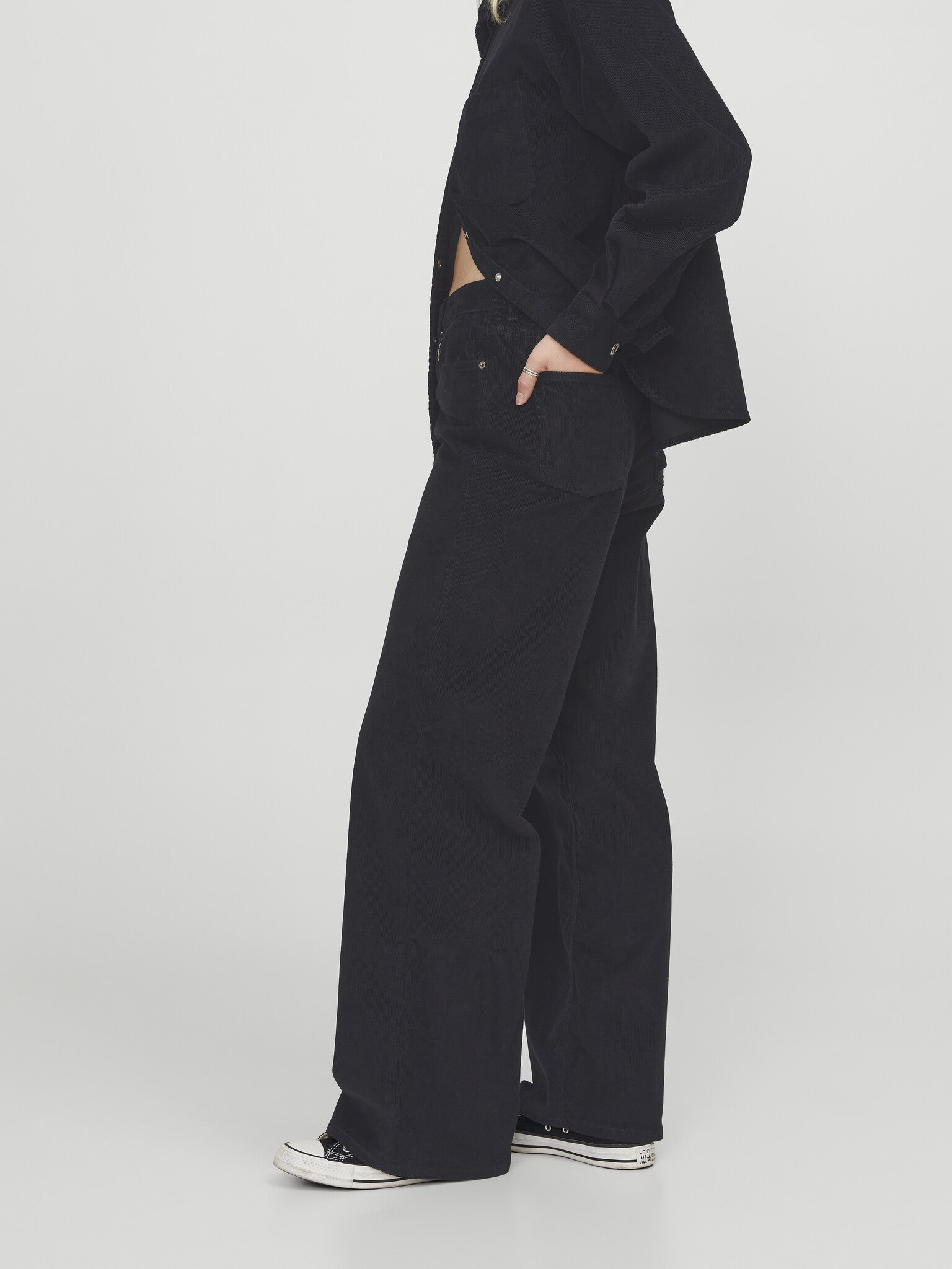 JXGELLY TOKYO CORDUROY PANT - BLACK