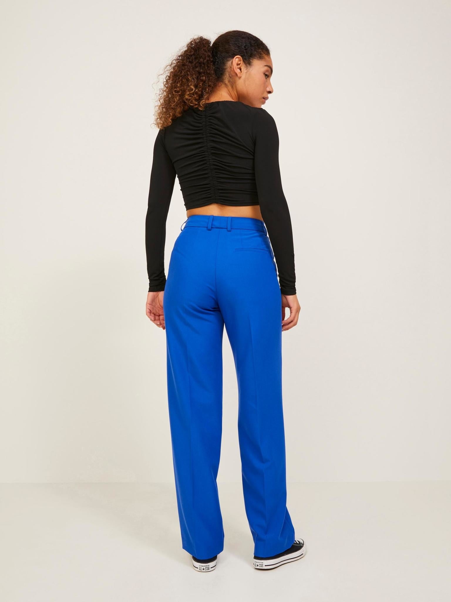 JXMELIKA LS CROP TEE - BLACK