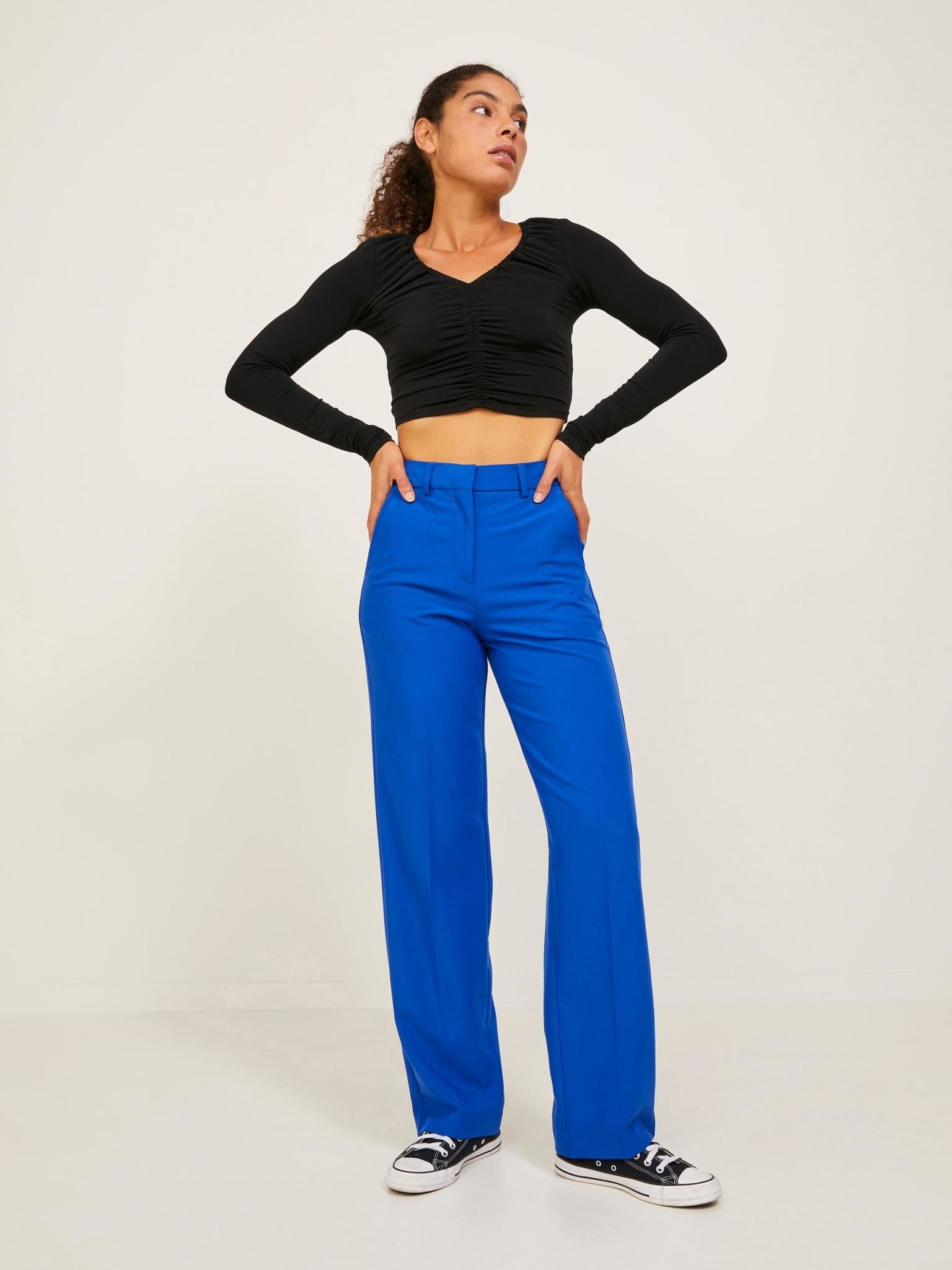 JXMELIKA LS CROP TEE - BLACK