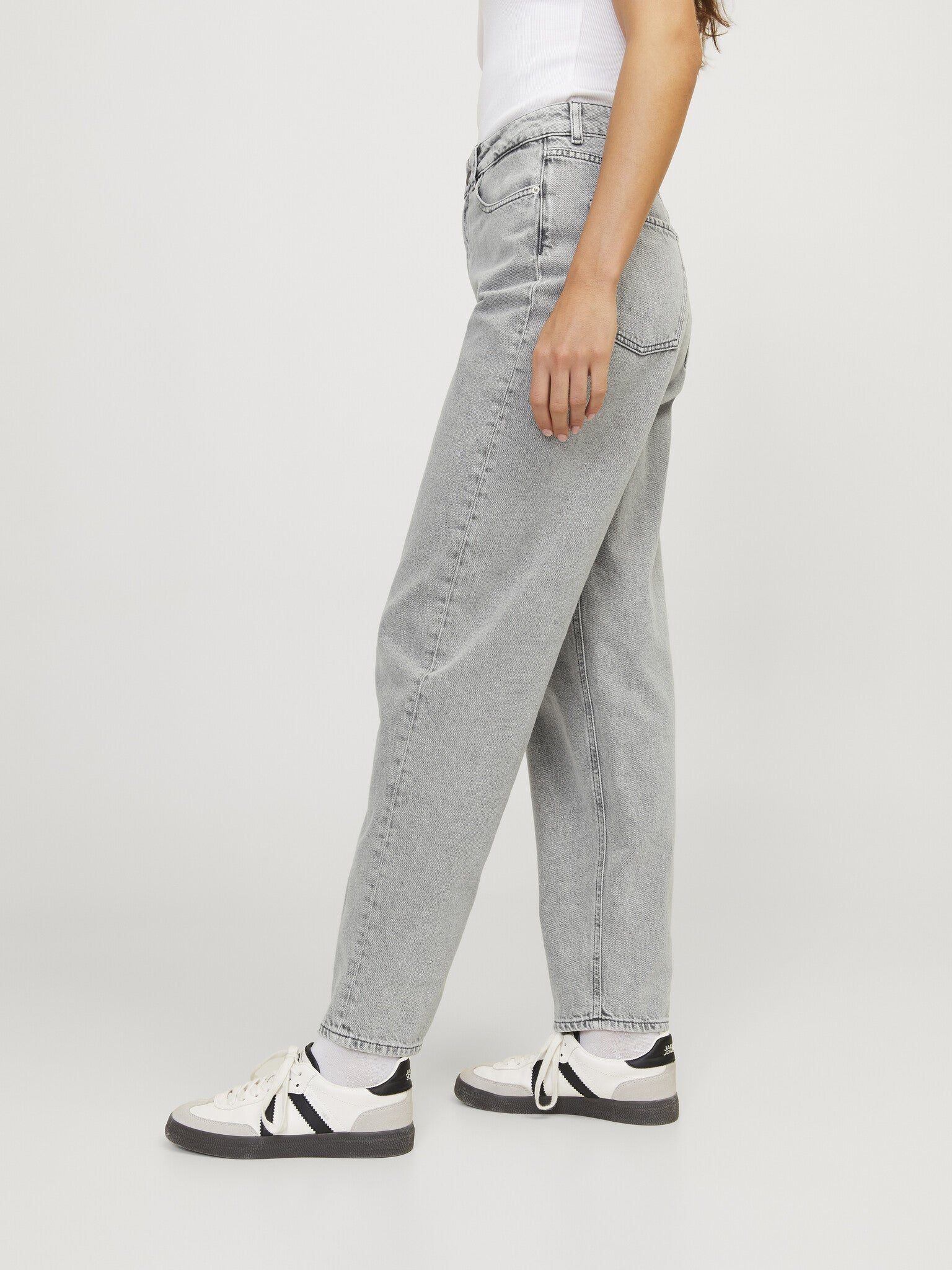 JXLISBON MOM JEANS R4040 - LIGHT GREY DENIM