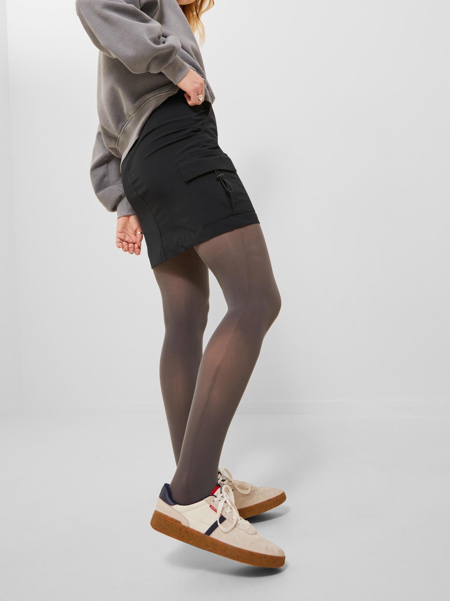 JXHINT CARGO SKIRT - BLACK