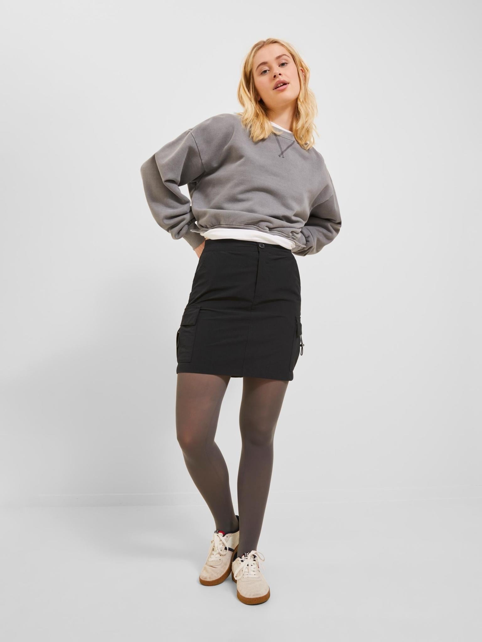 JXHINT CARGO SKIRT - BLACK