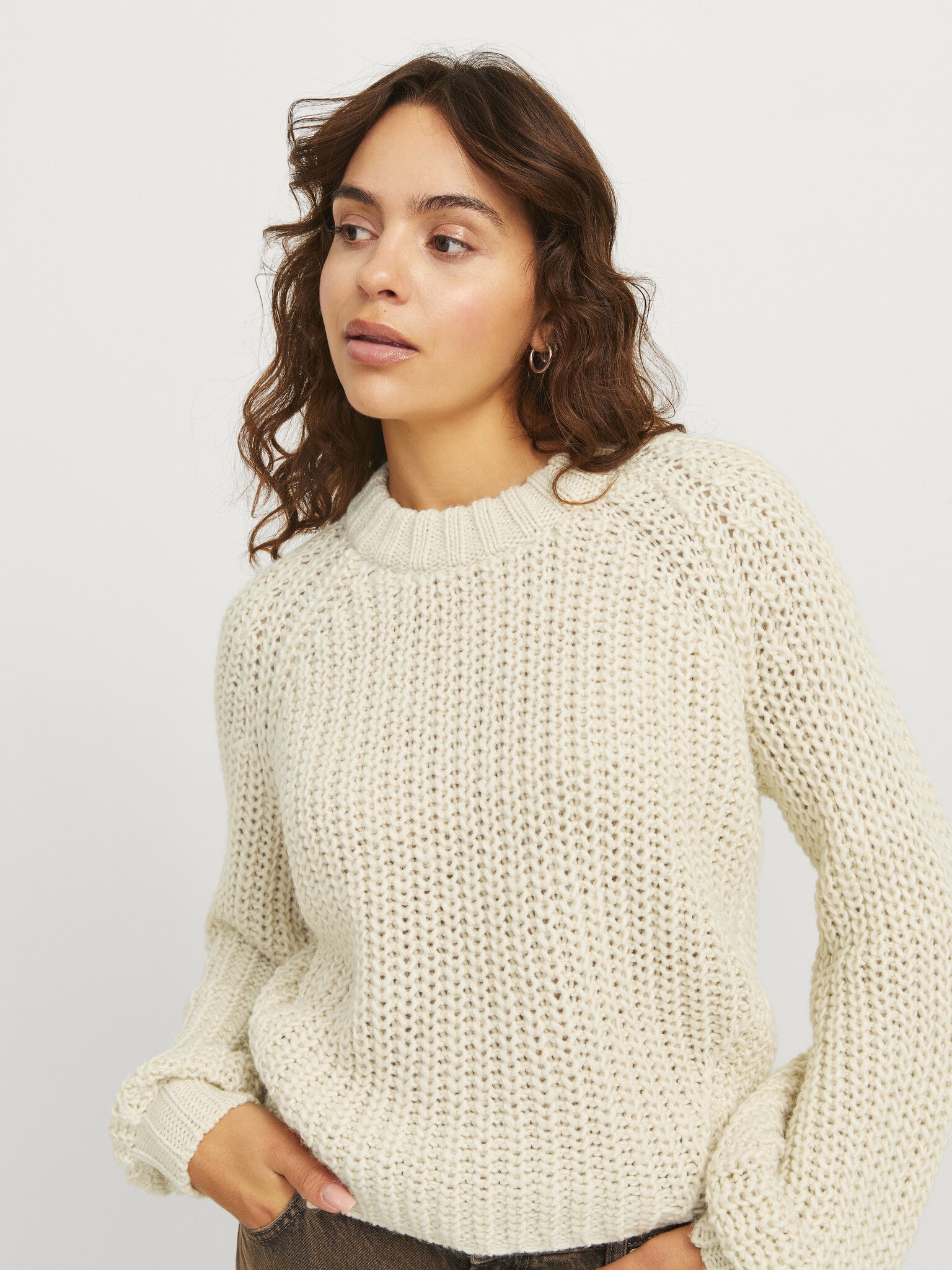 JXKELLY CHUNKY CABLE CREW NECK KNIT - BONE WHITE