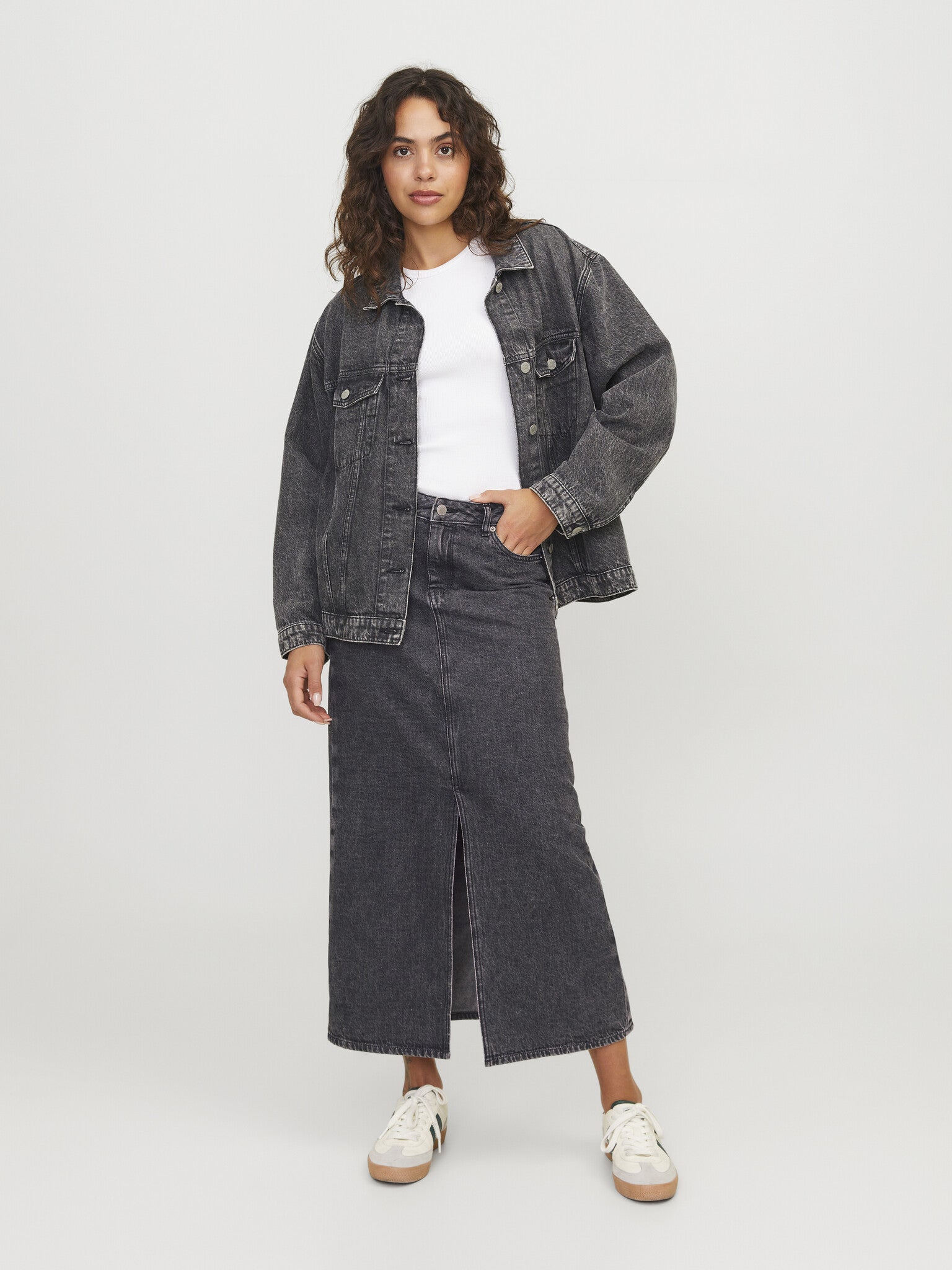 JXAURA LANGE DENIM ROK - GRIJZE DENIM
