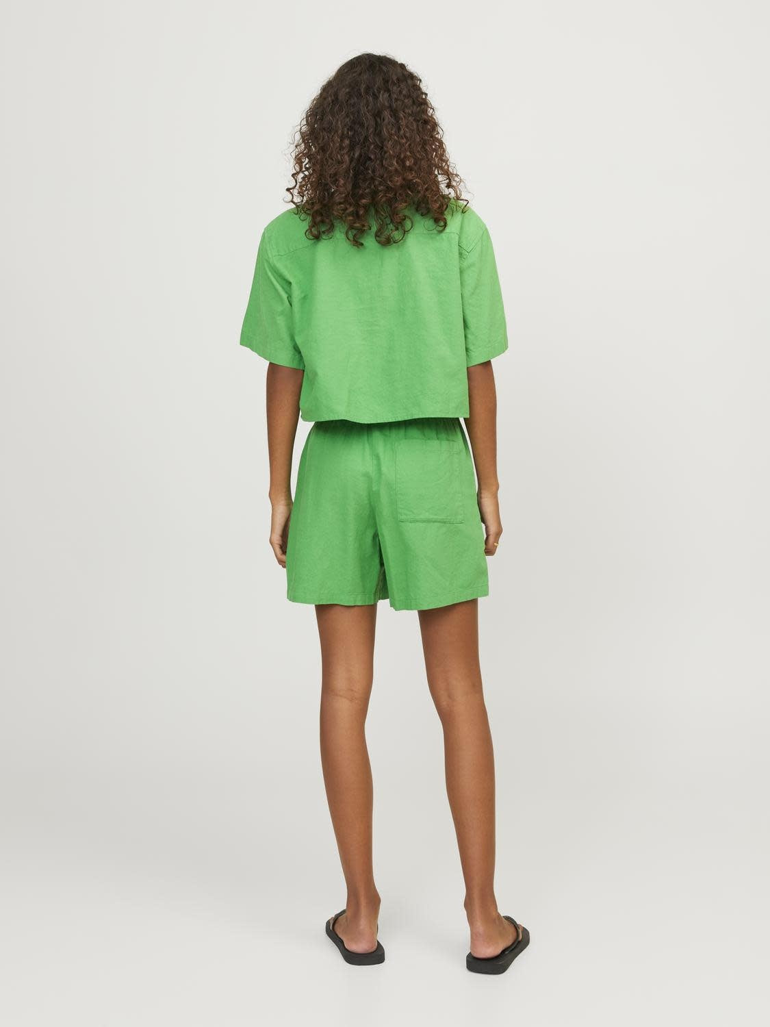 Short en lin mélangé JXAMY - Vert moyen