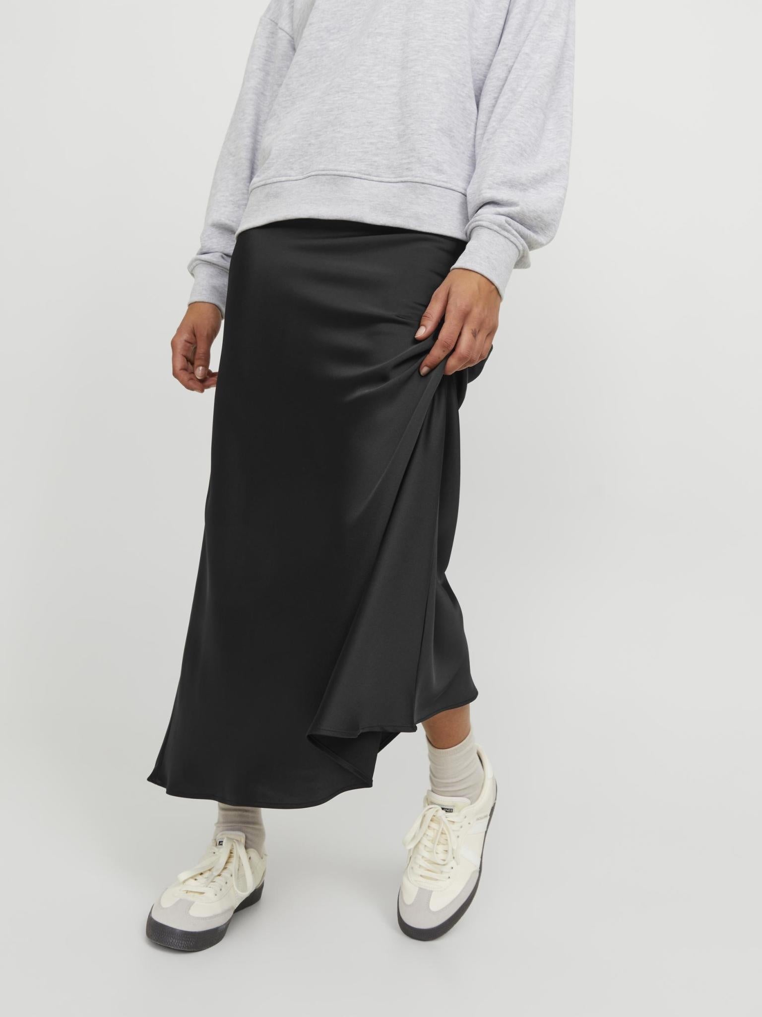 JXKIMMIE MW SATIN MIDI SKIRT - BLACK