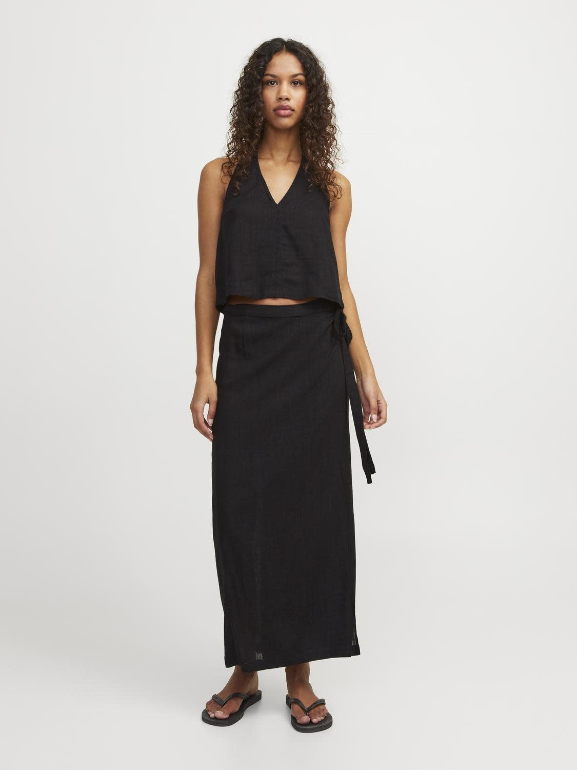 JXOCEAN LINEN BLEND HALTERNECK TOP - BLACK