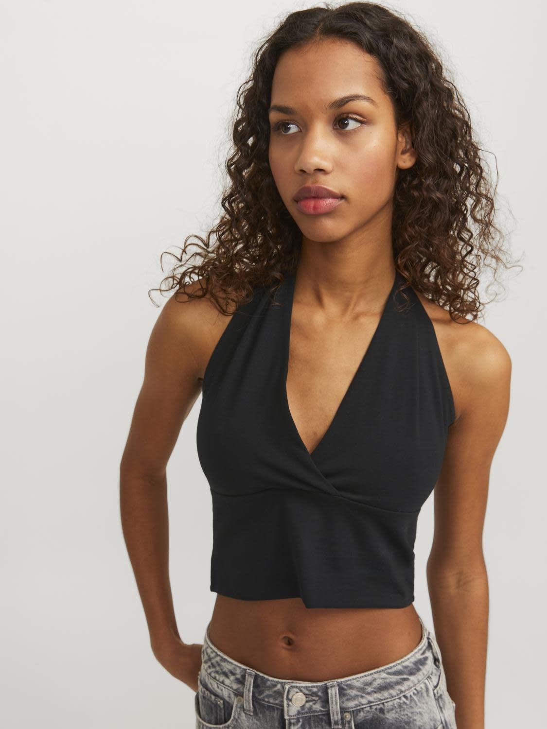 JXLORELEI HALTER TOP - BLACK