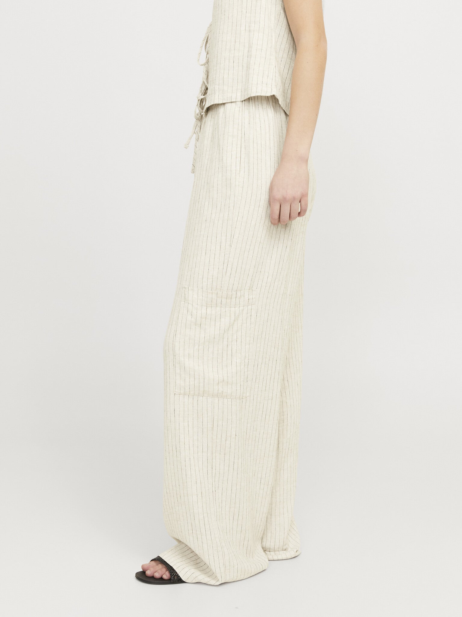 JXBREEZE FLORA SUMMER PANTS - FEATHER GRAY PINSTRIPE