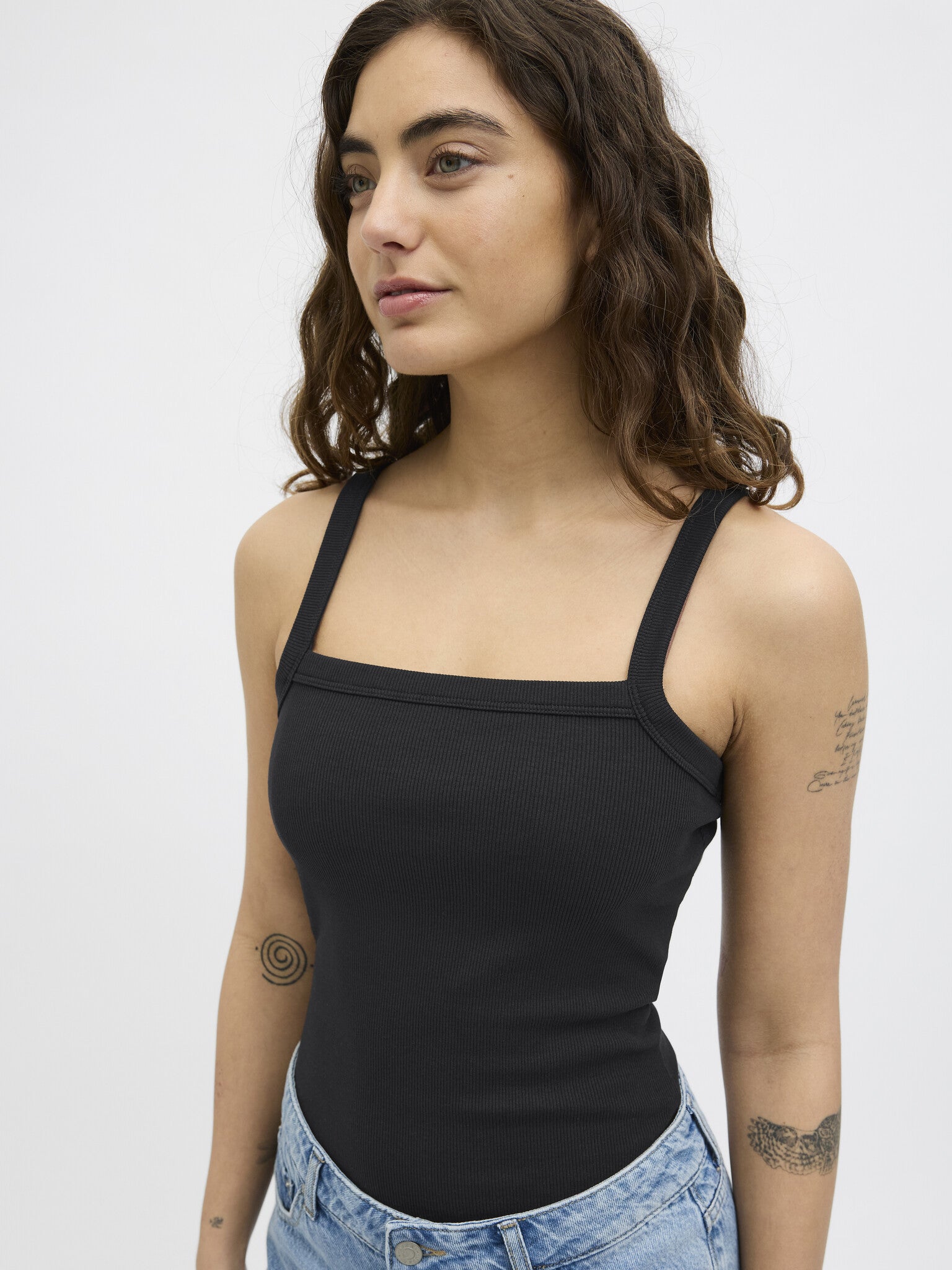 JXFIFI RIB TOP - BLACK