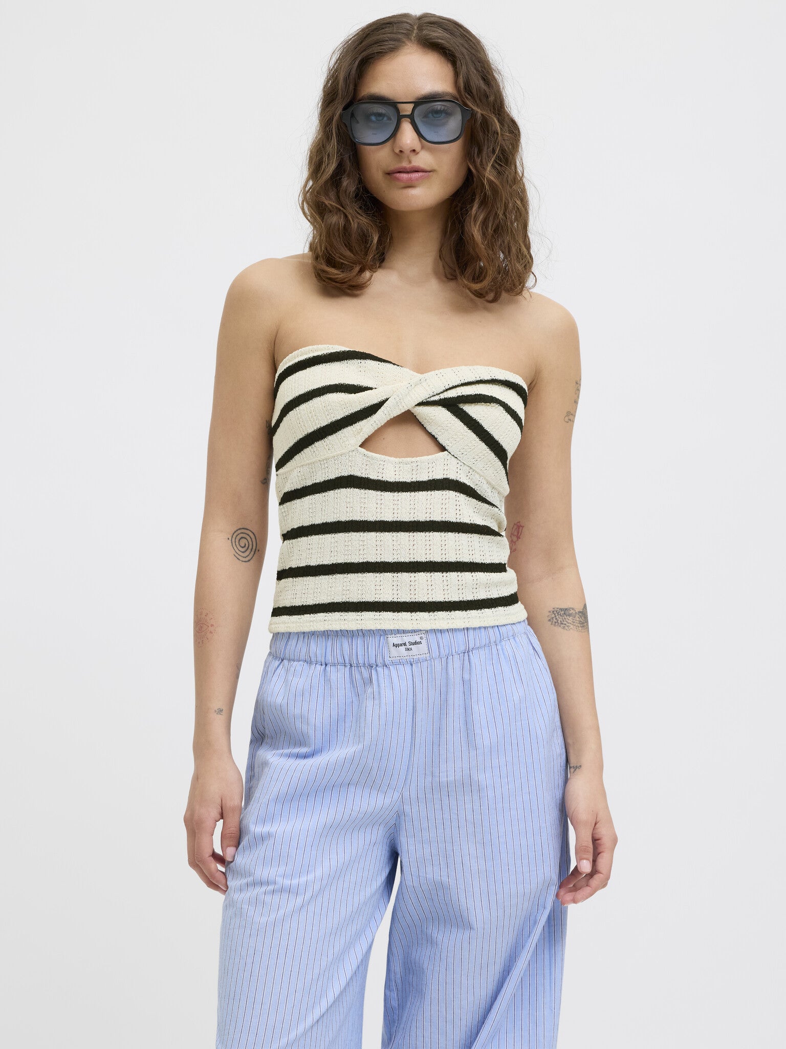 JXLINNEA BANDEAU TWIST TOP - BLACK