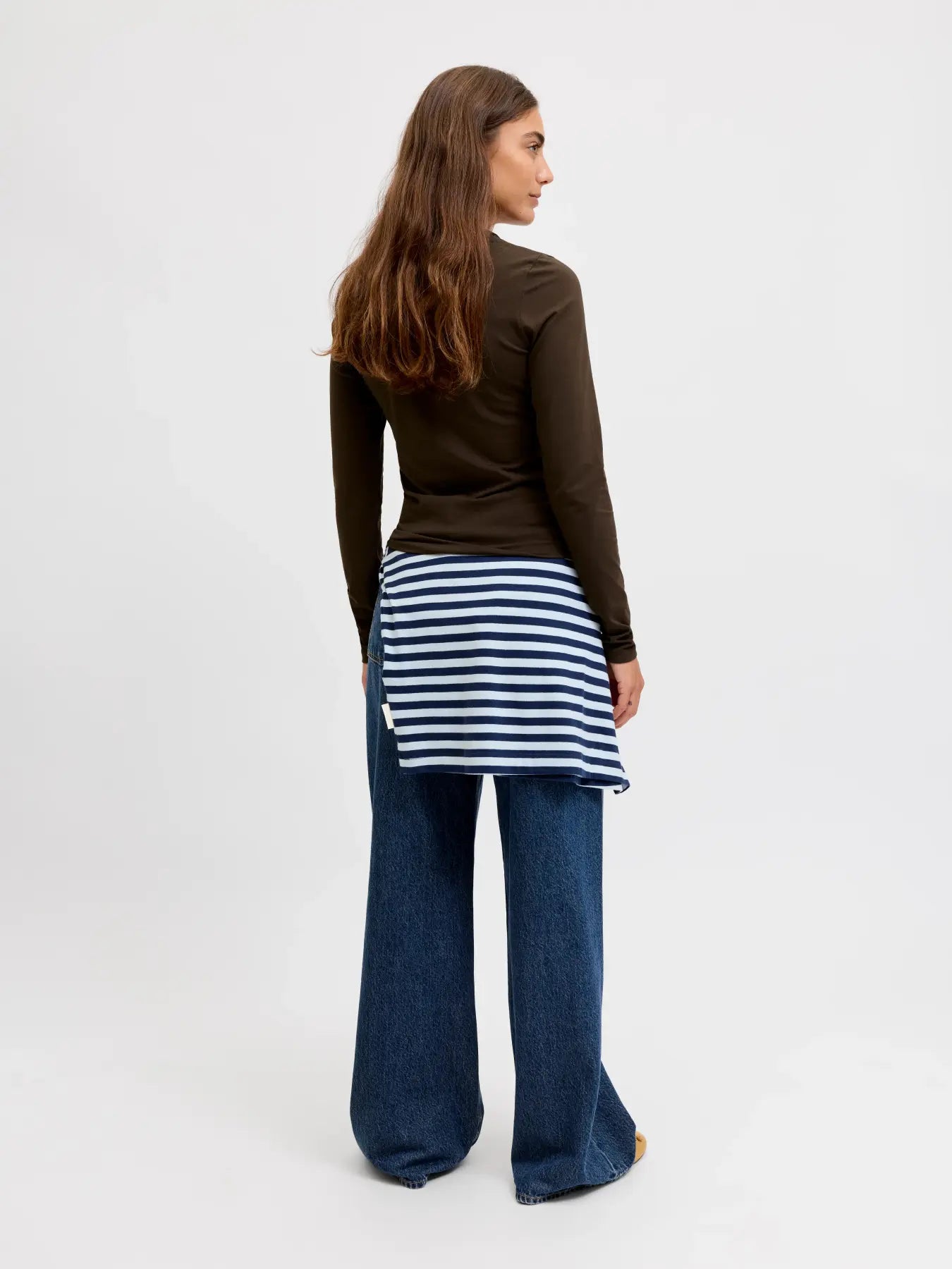 JXCELINE GIGI LS SOLID TEE - DEMITASSE