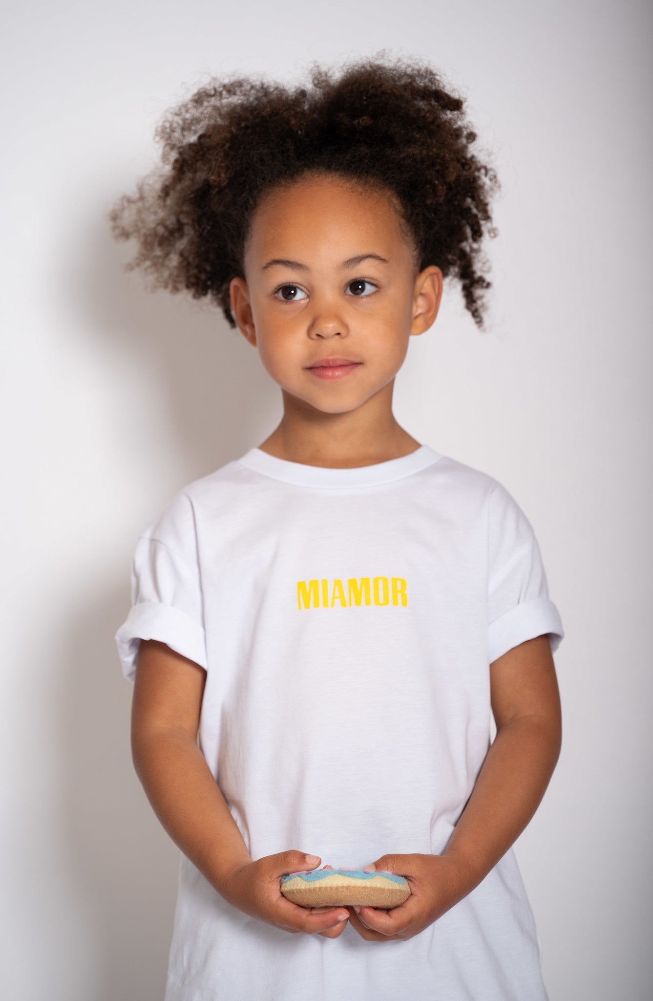 Mini Miamor tee white - yellow logo
