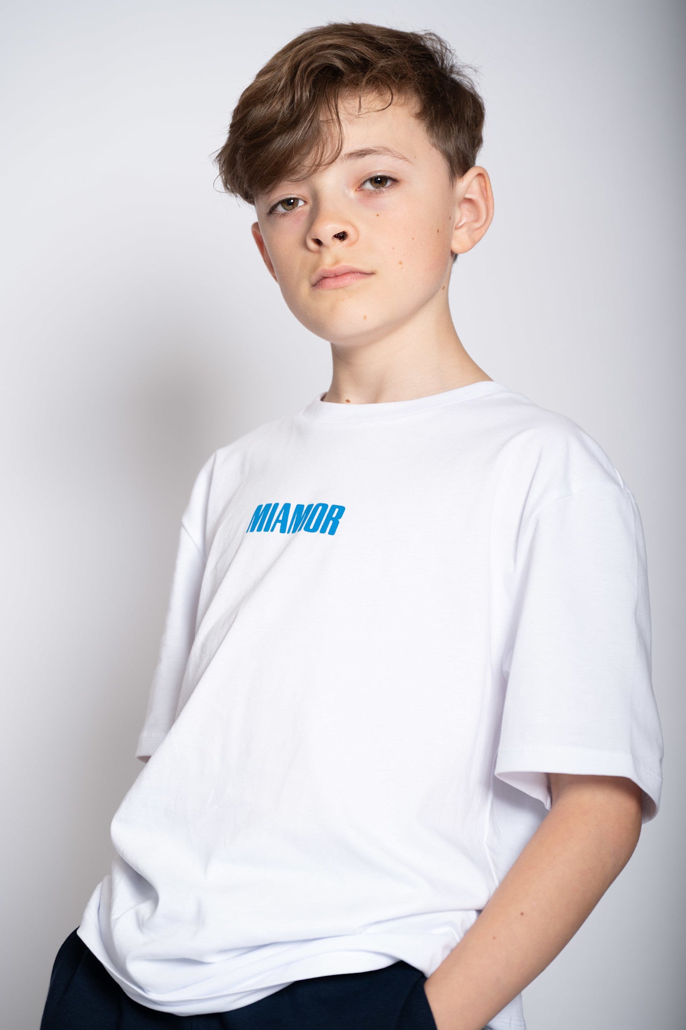 Mini Miamor tee white - royal blue logo