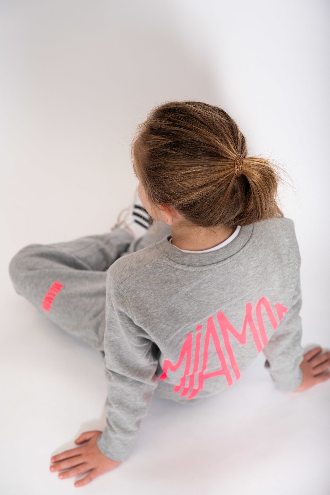 Mini Miamor supreme jogging pants heather grey - neon pink